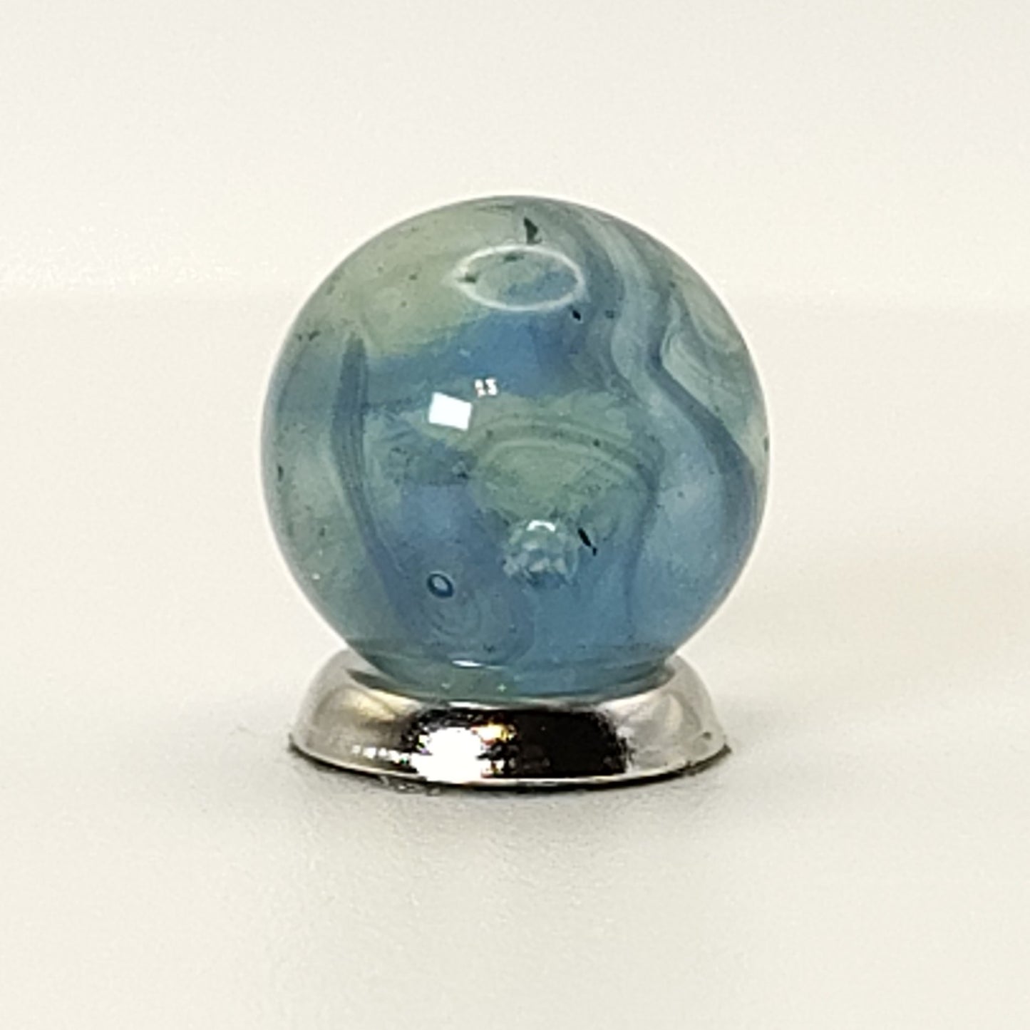 5/8" Veiligglass Wire Pull Marble - Beautiful Blue ribbons NM+