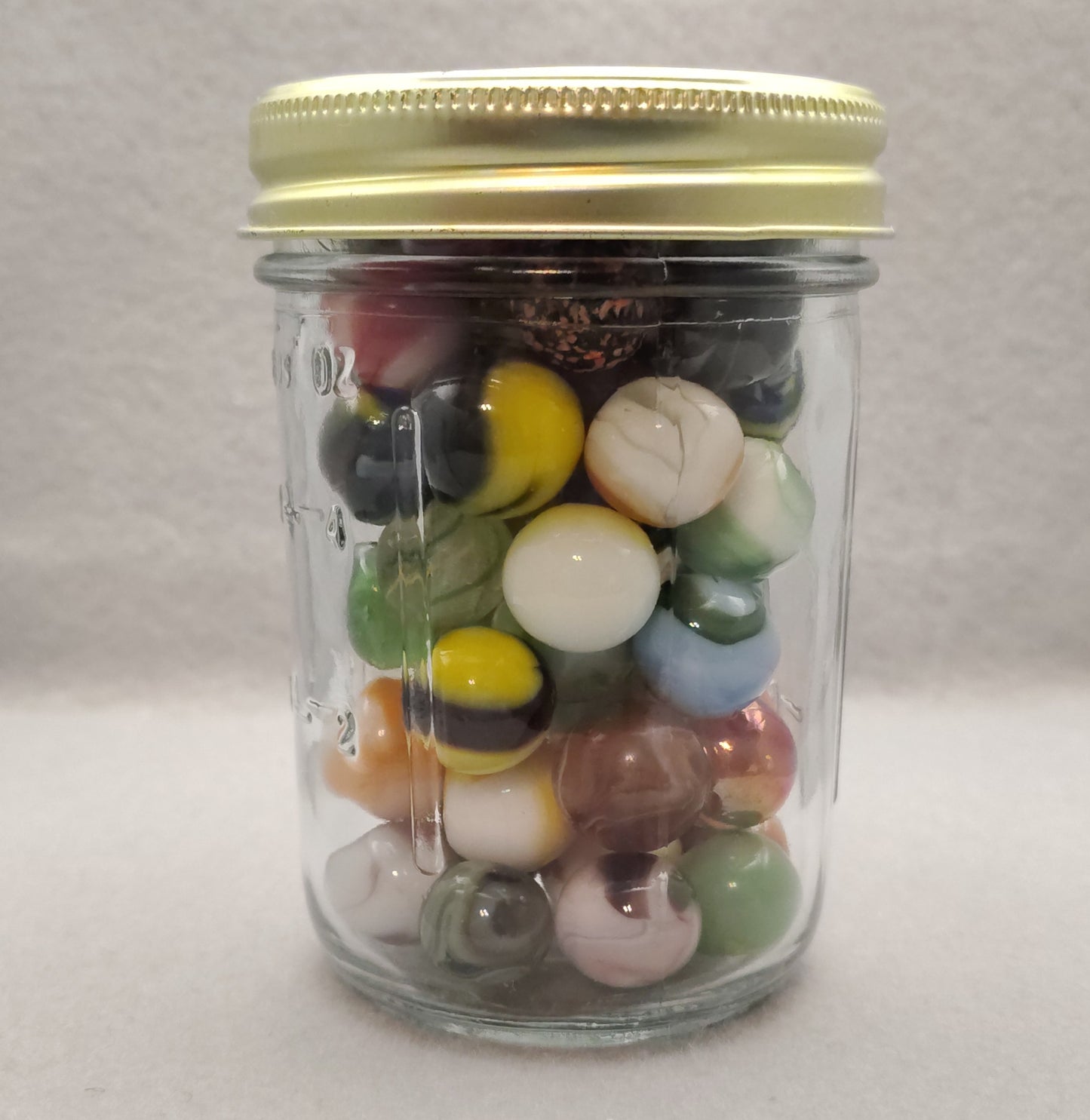 ~60 Vintage Marbles in a jelly jar see desc for makers NM-M