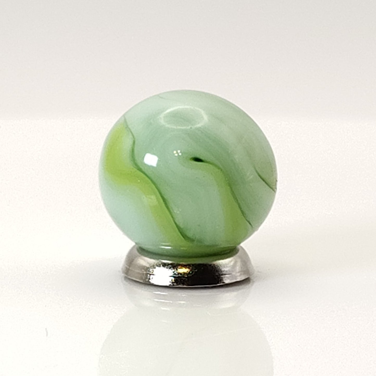 16.5mm Swirl marble Off-round Ravenswood? M-