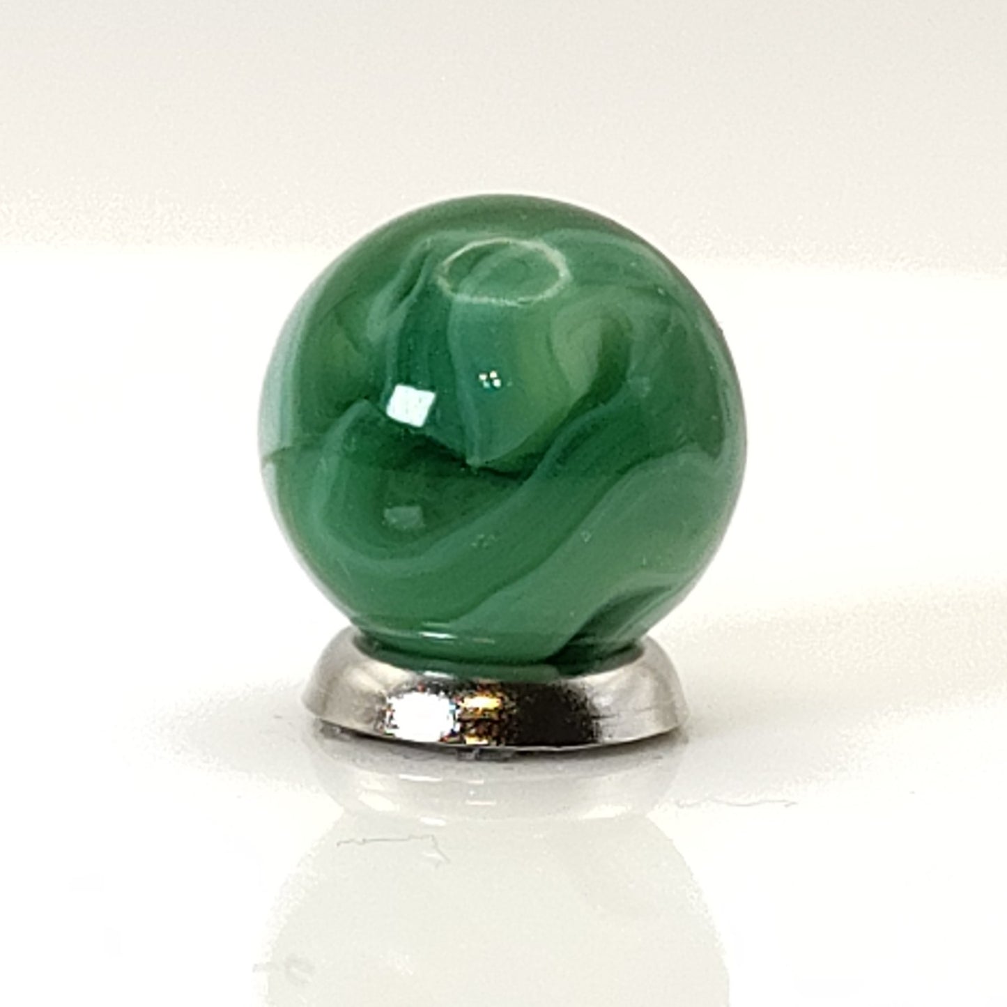 15.5mm Swirl Marble Green & White Champion? MINT