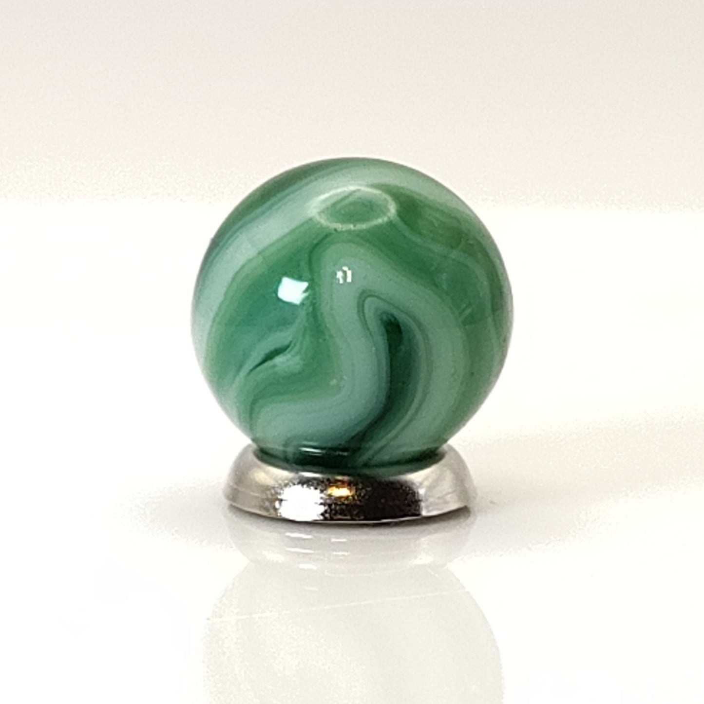 15.5mm Swirl Marble Green & White Champion? MINT