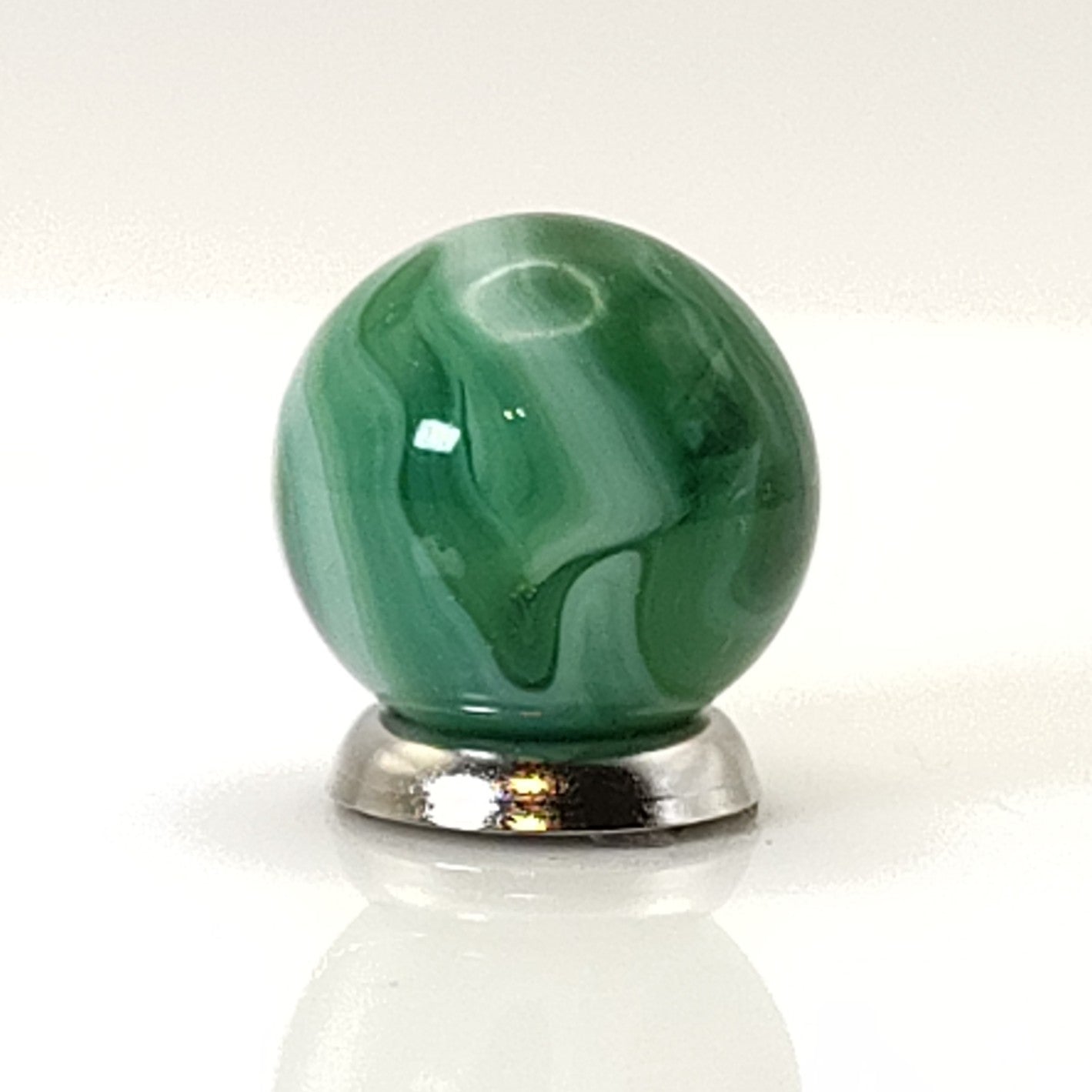 15.5mm Swirl Marble Green & White Champion? MINT