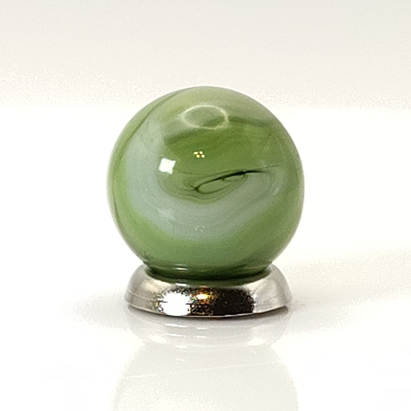 14.5mm Swirl Marble Green & White Ravenswood? Champion? NM+