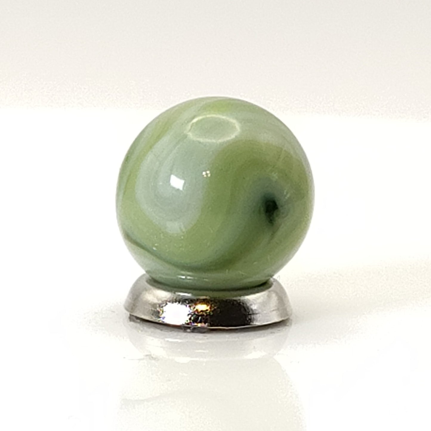 14.5mm Swirl Marble Green & White Ravenswood? Champion? NM+