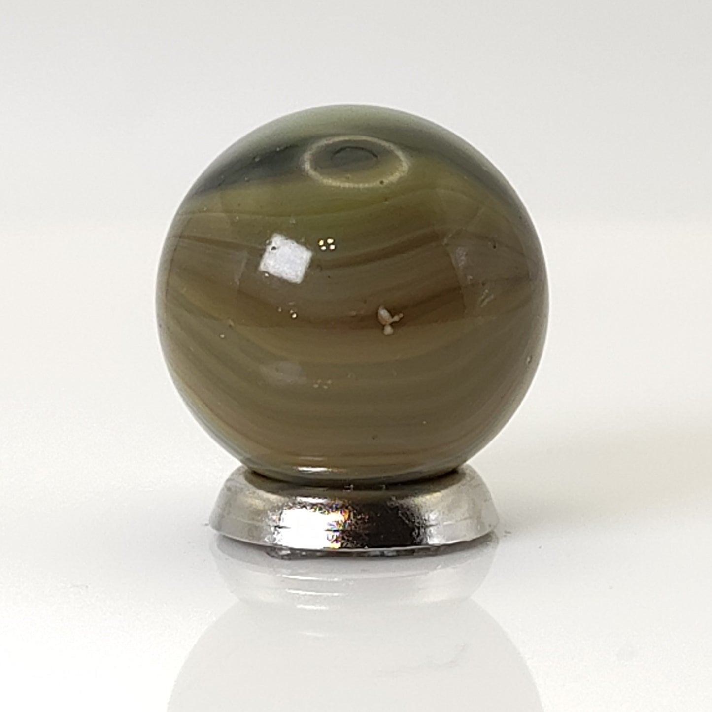 17mm Vintage Master Marble Cloudy M- small inclusion