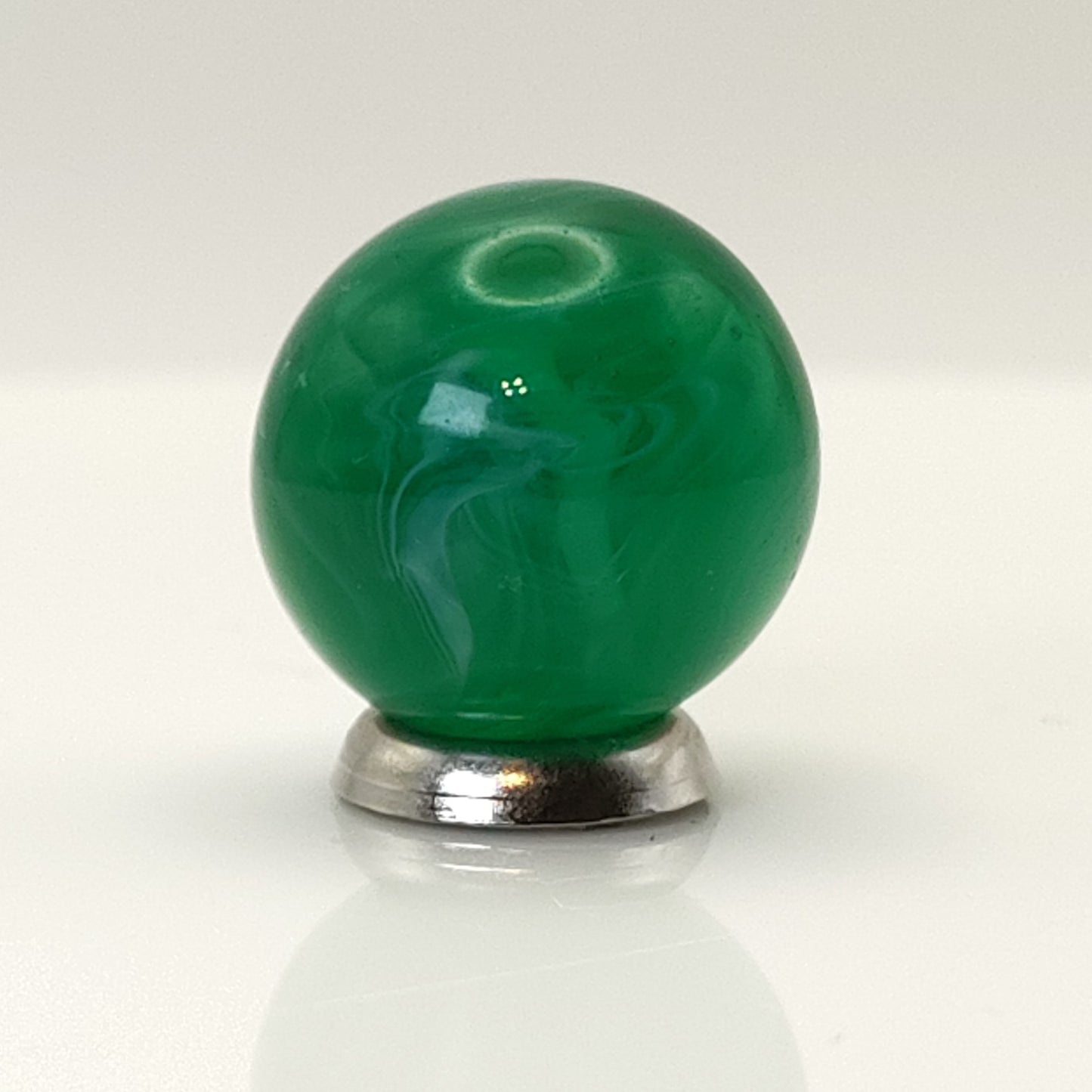 18mm Emerald Green Feathered Slag Marble NM