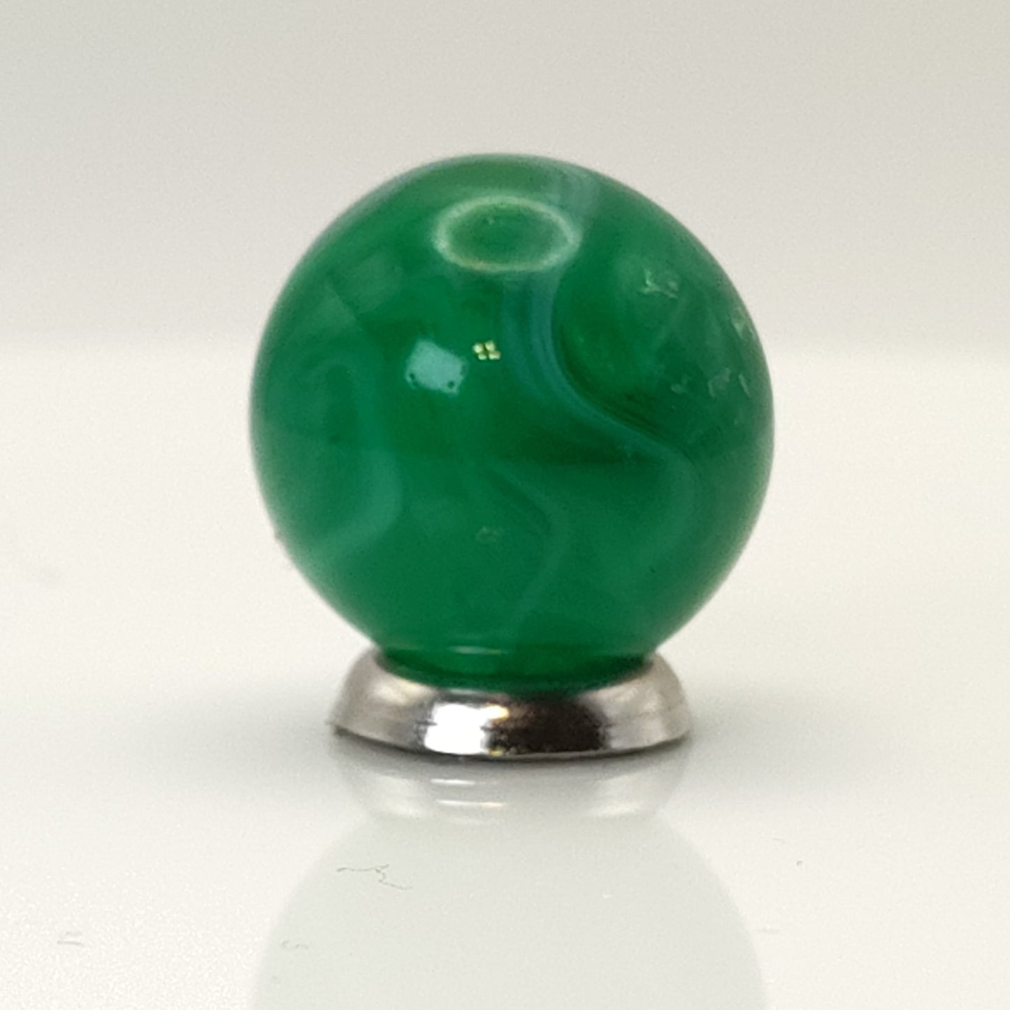18mm Emerald Green Feathered Slag Marble NM