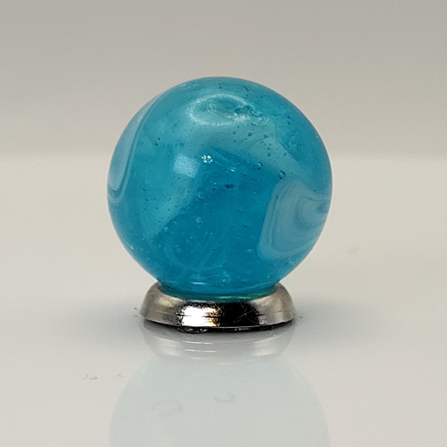 17.5mm Baby Blue Slag Marbles NM+ looks MFC one seam