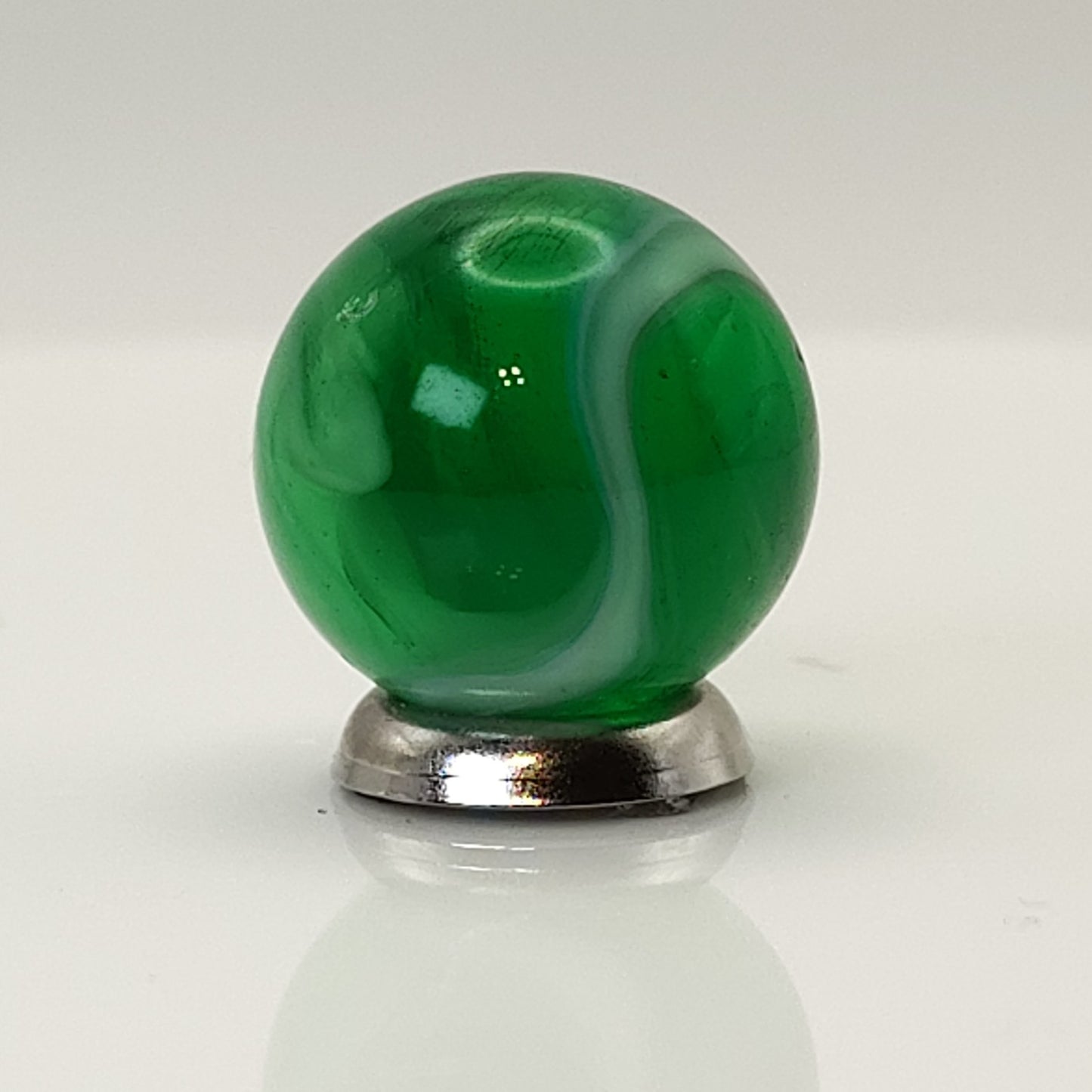16.5mm Emerald Green Slag M-