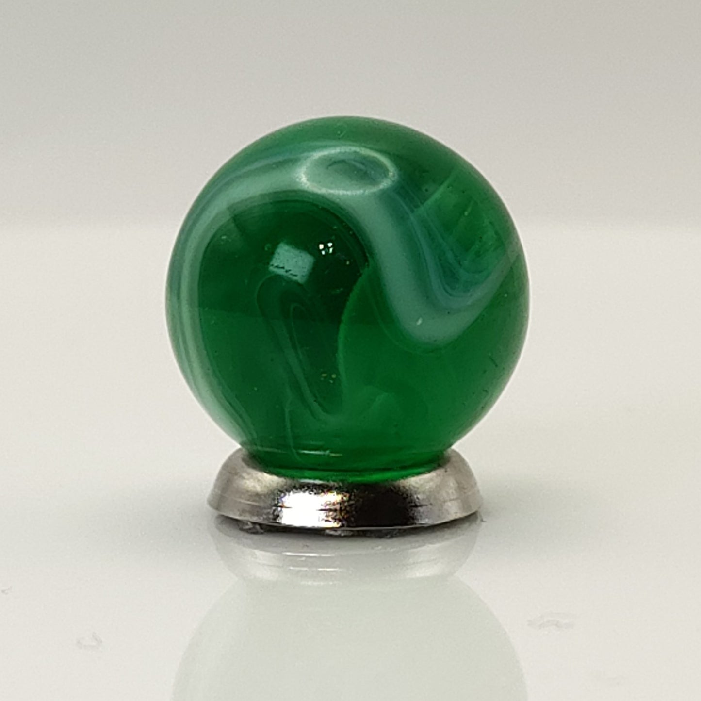 16.5mm Emerald Green Slag M-