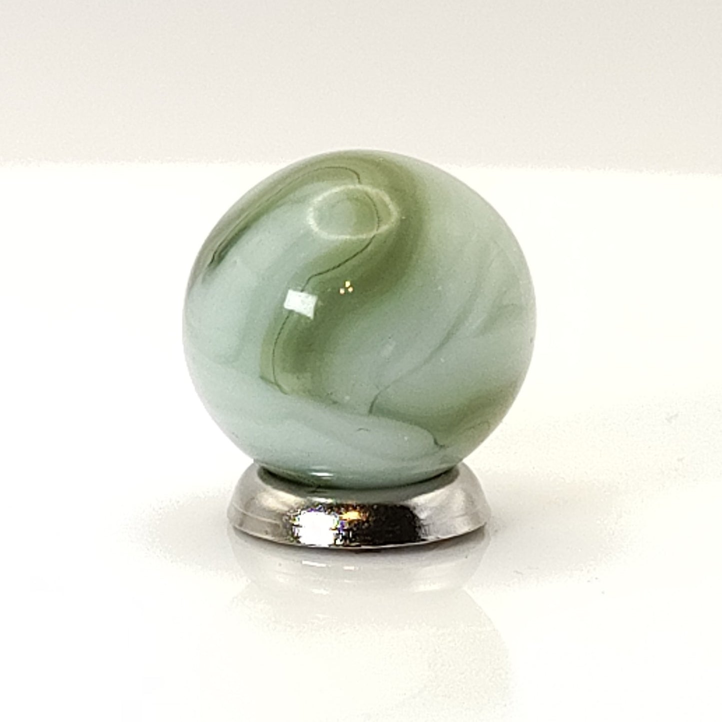 16.5mm Green & Cream Swirl Marble NM+