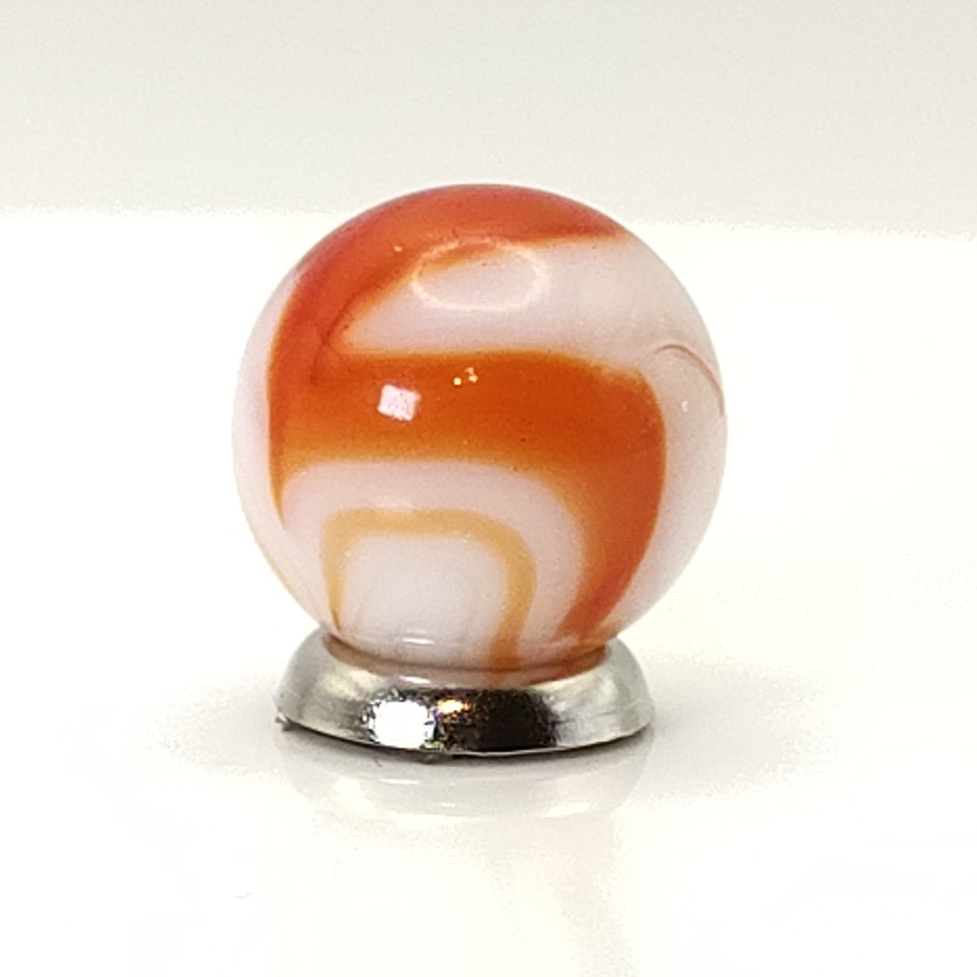 16mm Red & Cream Swirl Marble (MFC?) NM+