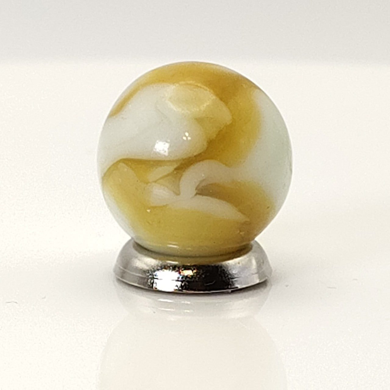15.5mm Butterscotch & White Swirl Marble NM-