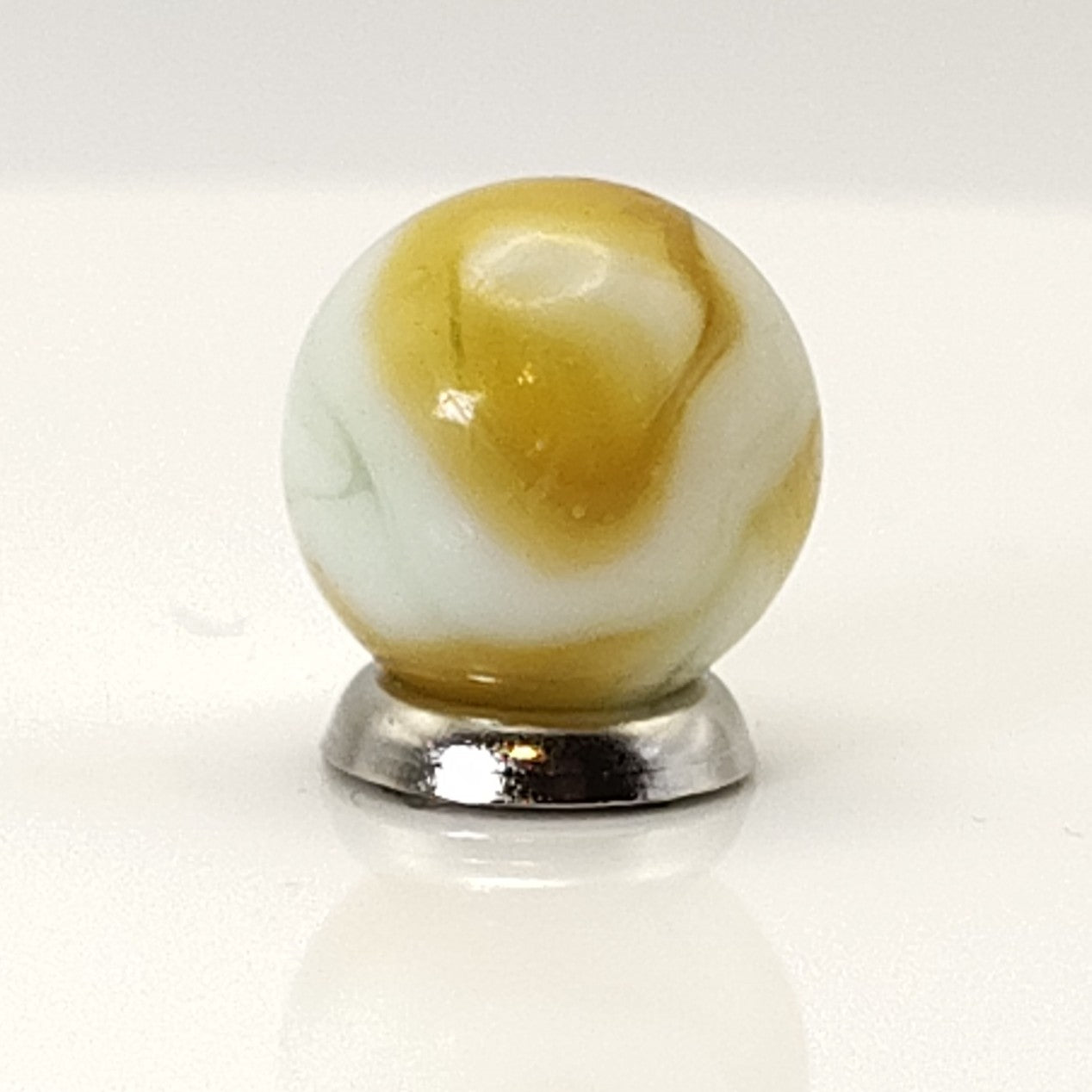 15.5mm Butterscotch & White Swirl Marble NM-