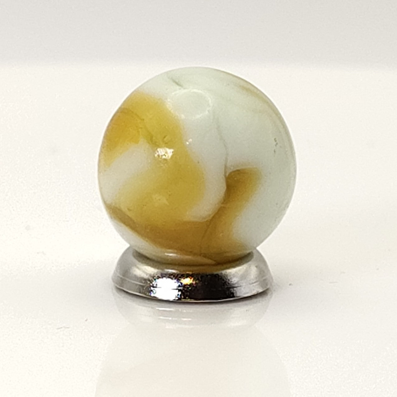 15.5mm Butterscotch & White Swirl Marble NM-