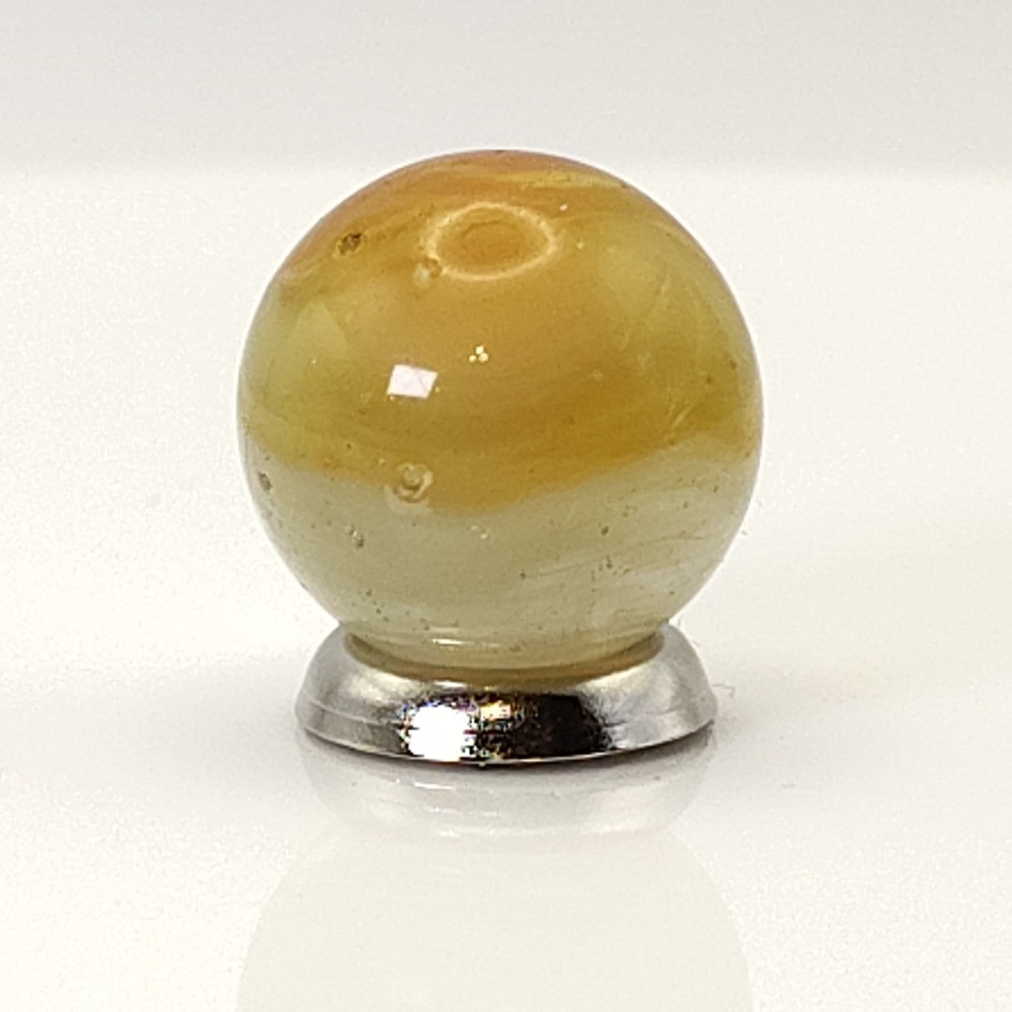 15.5mm Gorgeous Vitro Agate Phantom Conqueror marble orange/ peach NM+