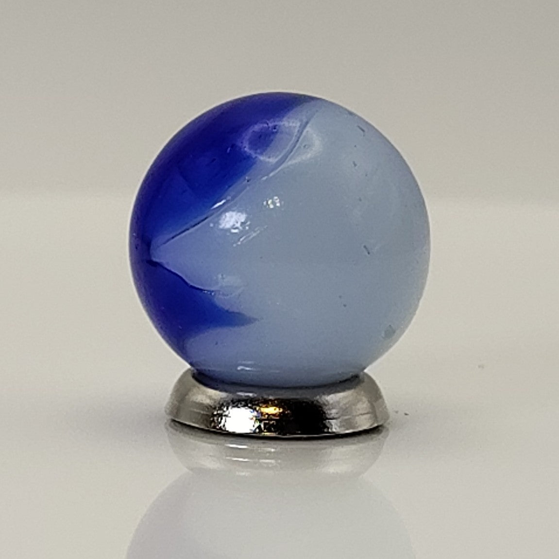 5/8" Akro Agate Patch / Lazy Cork Marble Blue & White NM+
