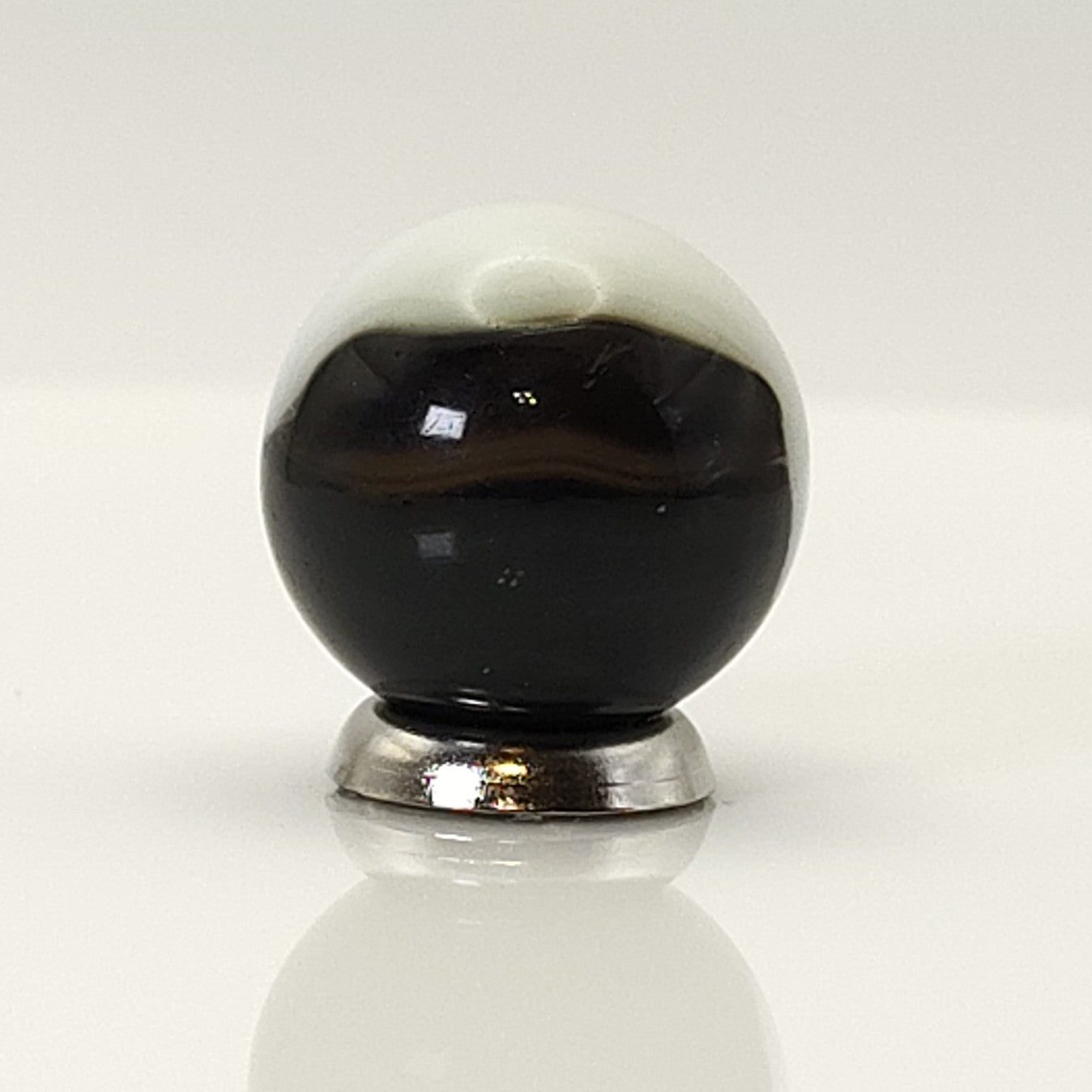 17.5mm Akro Agate Royal Patch Brown White MINT