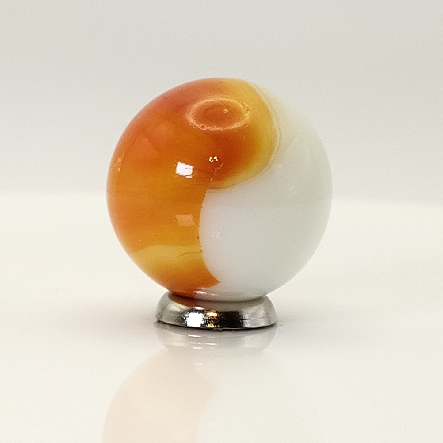 7/8" Akro Agate Patch Marble Orange & White NM+