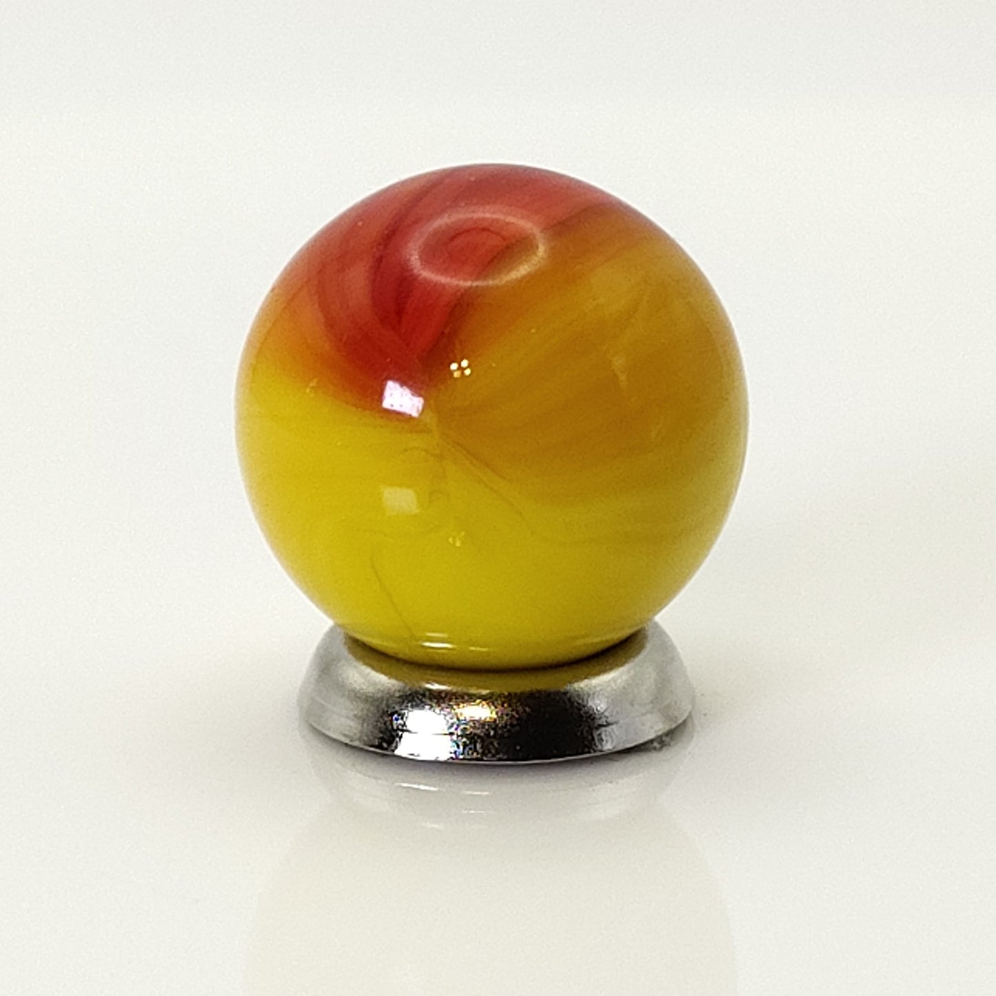 5/8" Master Marble Meteor (yellow/ red), UV glow orange/ pink WET MINT