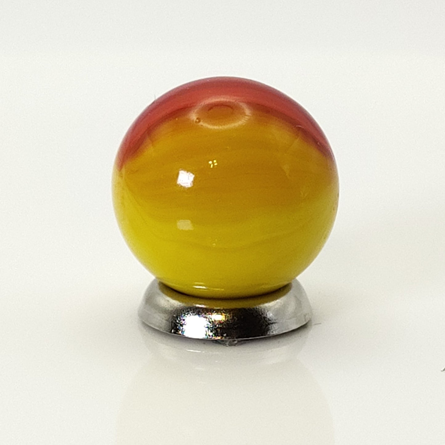 5/8" Master Marble Meteor (yellow/ red), UV glow orange/ pink WET MINT