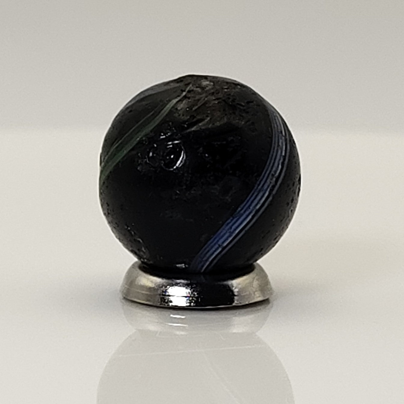 5/8" German Handmade MAG-LITE Black Base Banded Marble GOOD- condition