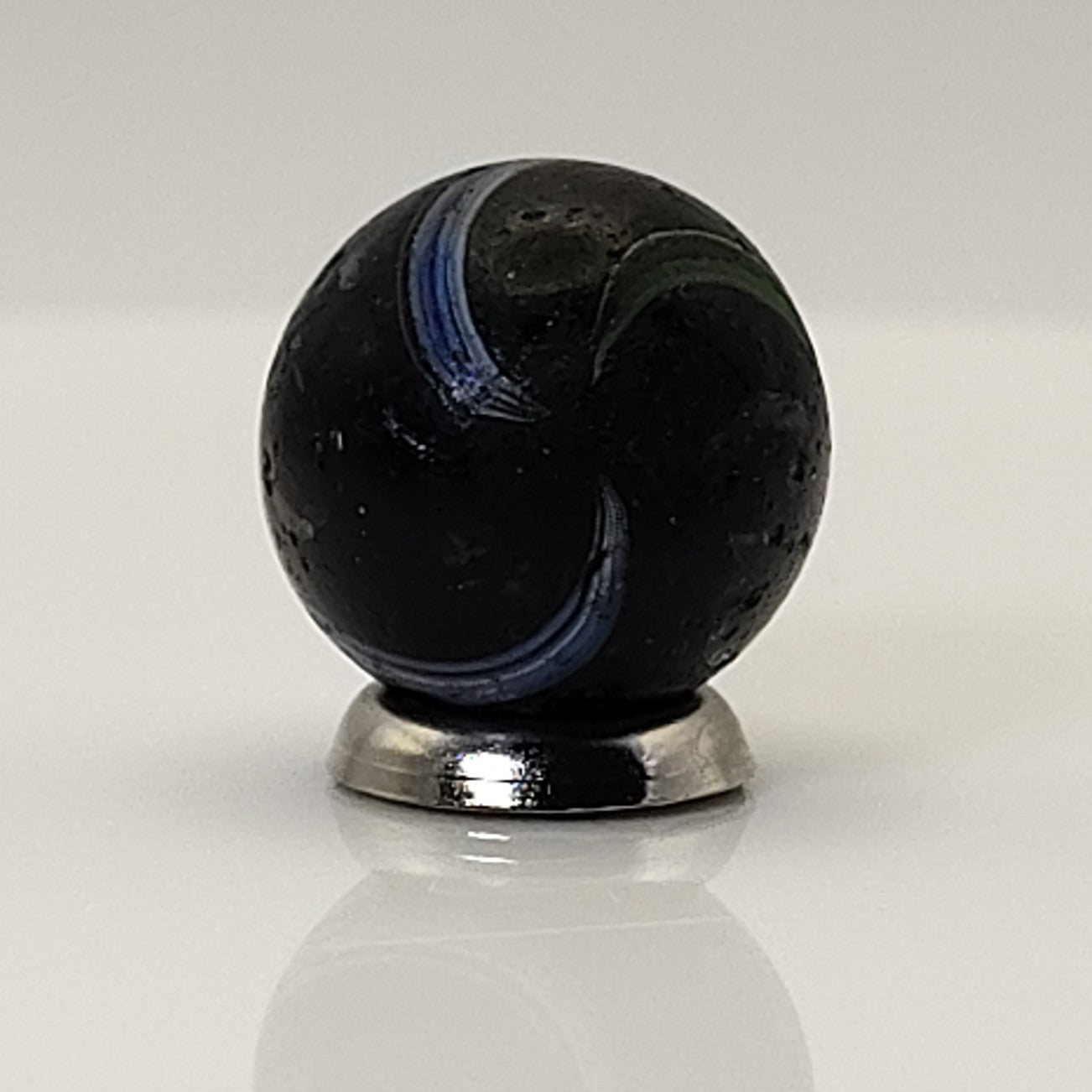 5/8" German Handmade MAG-LITE Black Base Banded Marble GOOD- condition