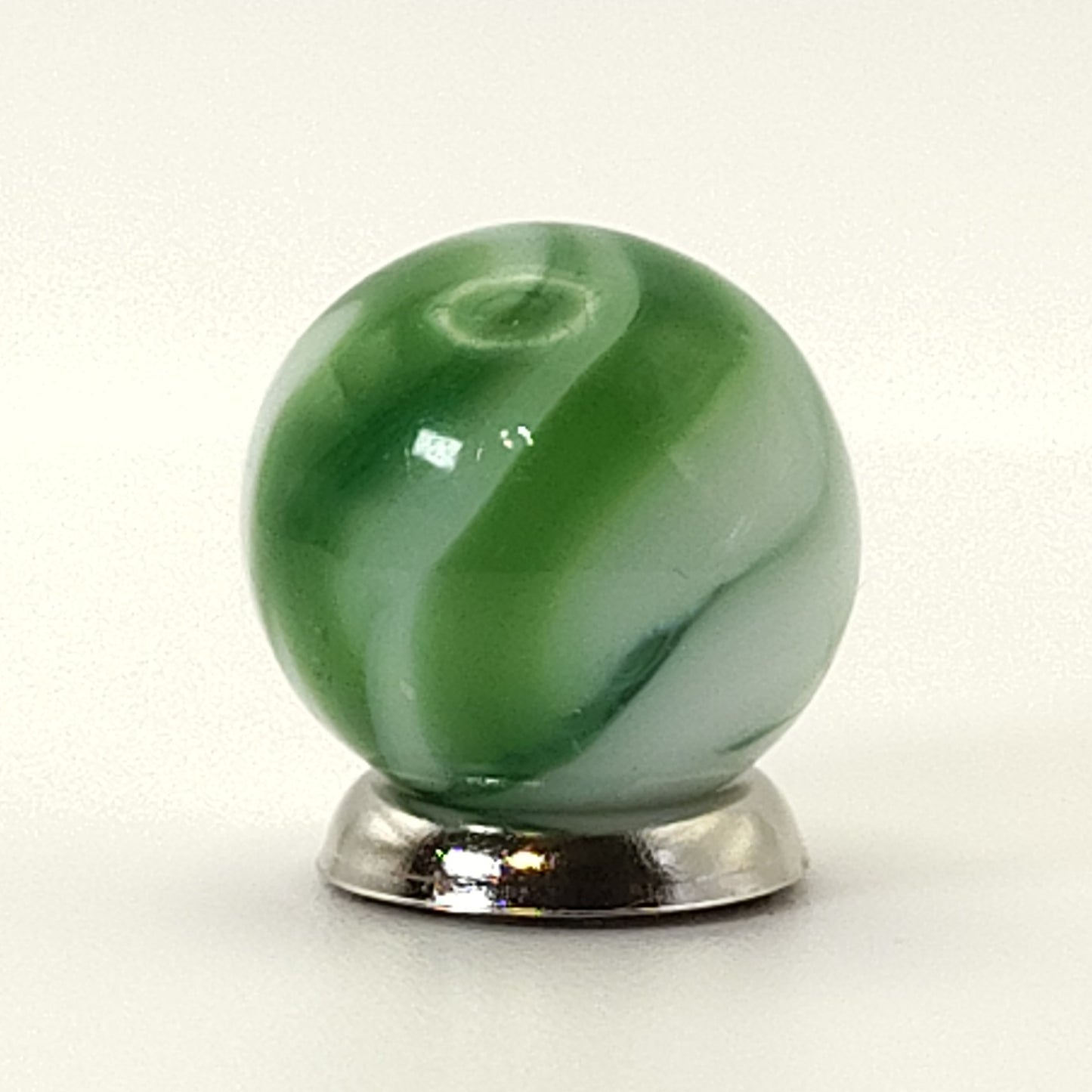 5/8" CAC Swirl Marble Dark Green & White NM+