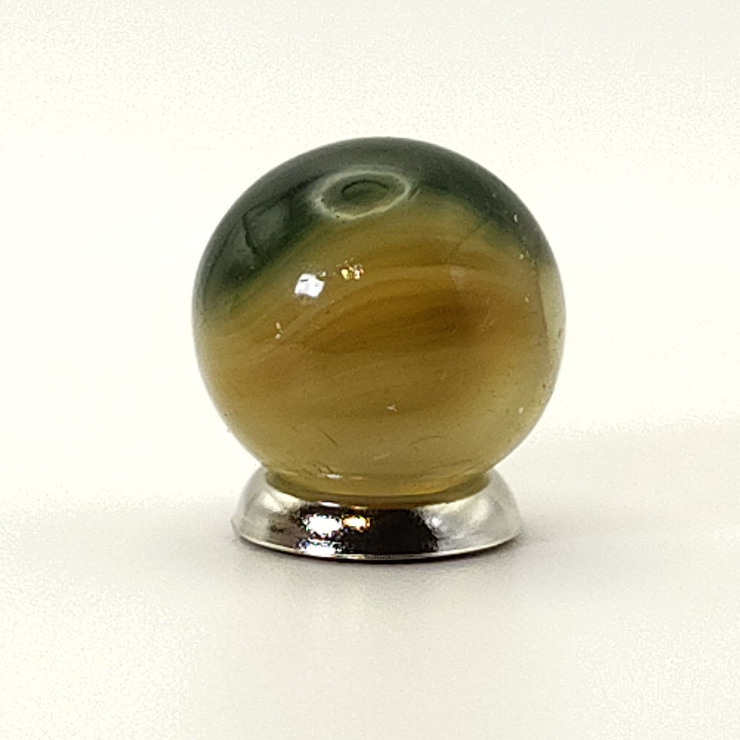 5/8" Akro Agate Sparkler Marble Tan & Moss Green NM
