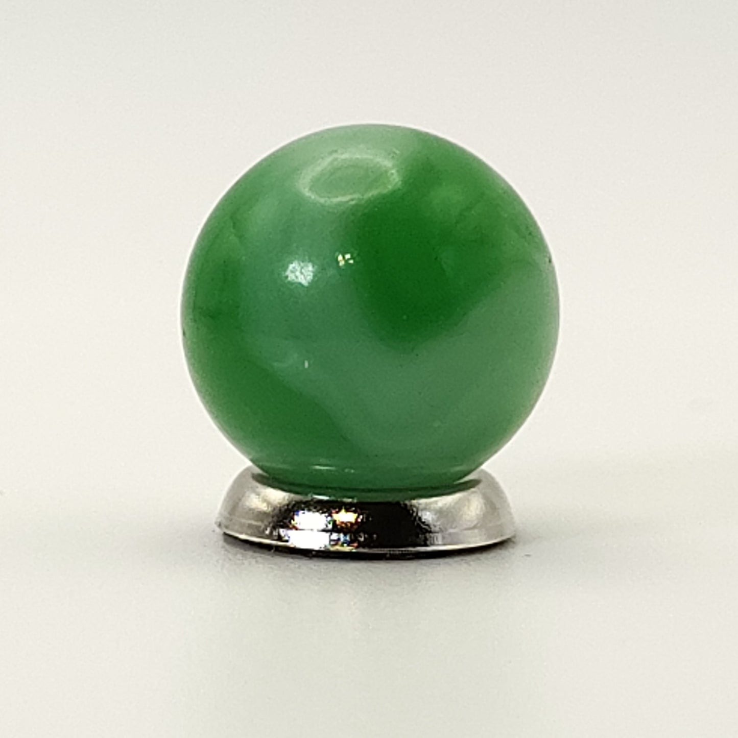 5/8" Swirl Marble Green & White Alley? M-