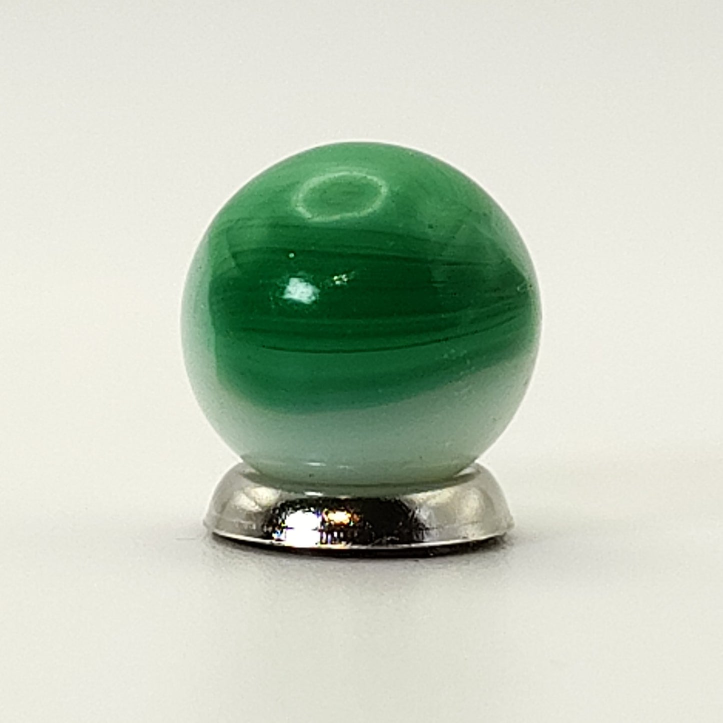 14.5mm Akro Agate Patch Marble Green & White NM