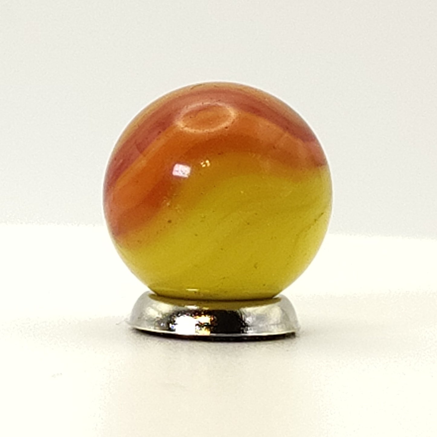 11/16" Master Marble Comet Red Yellow NM