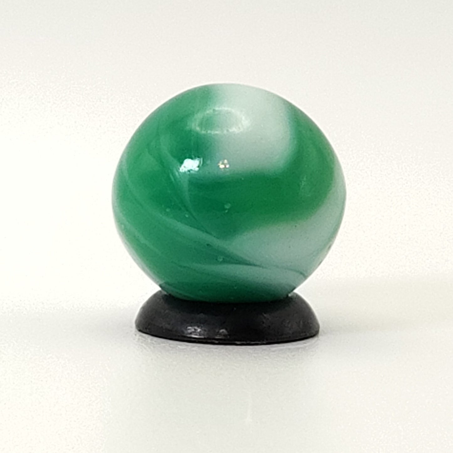 5/8" Alley Agate Swirl Marble Green White NM-