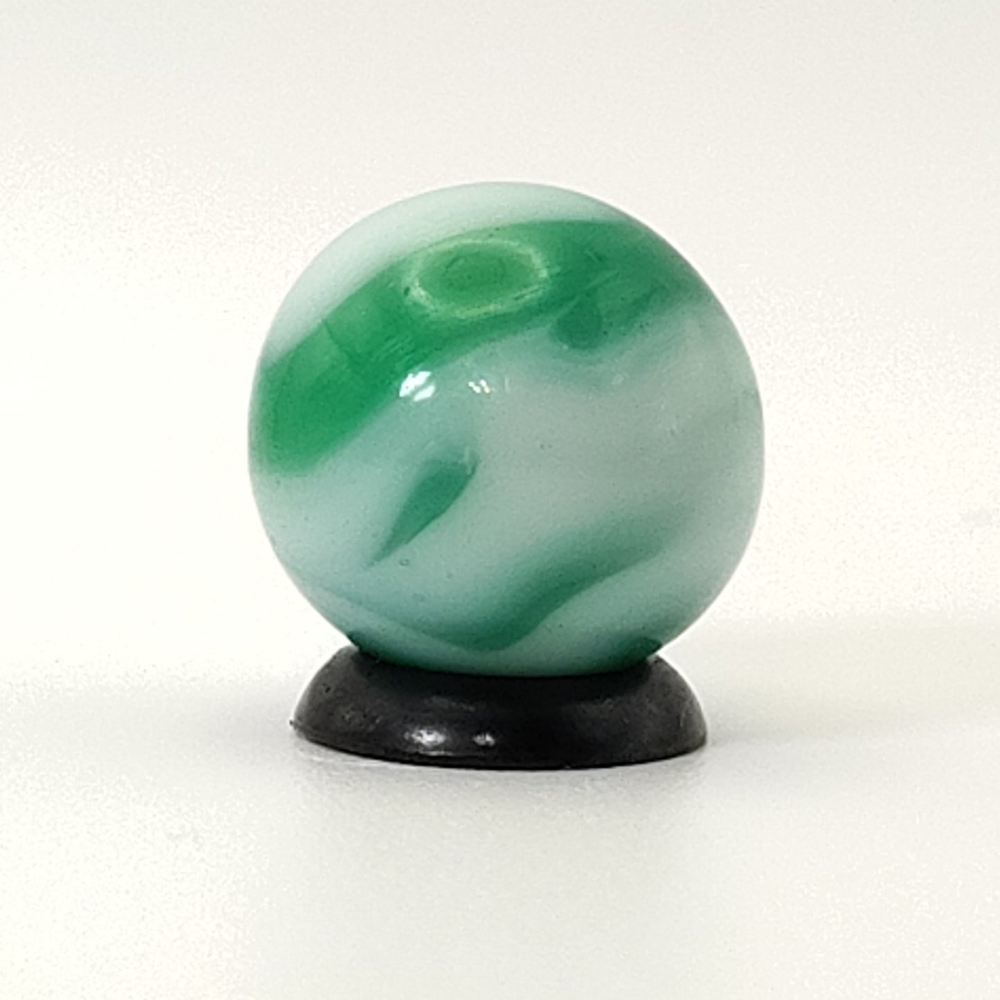 5/8" Alley Agate Swirl Marble Green White NM-