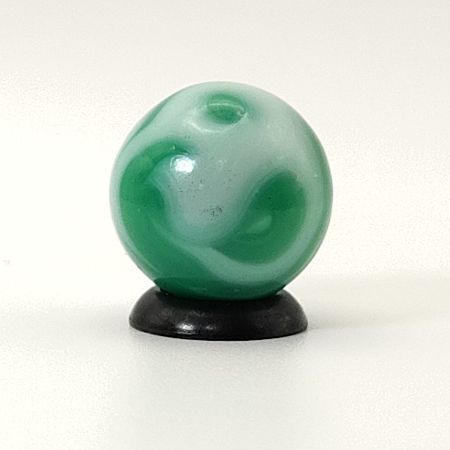 5/8" Alley Agate Swirl Marble Green White NM-