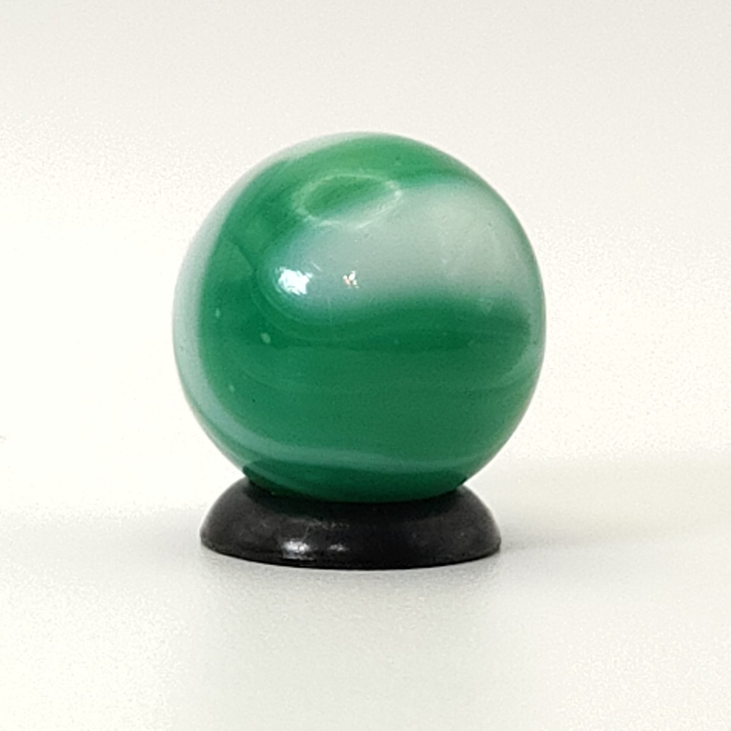 5/8" Alley Agate Swirl Marble Green White NM-
