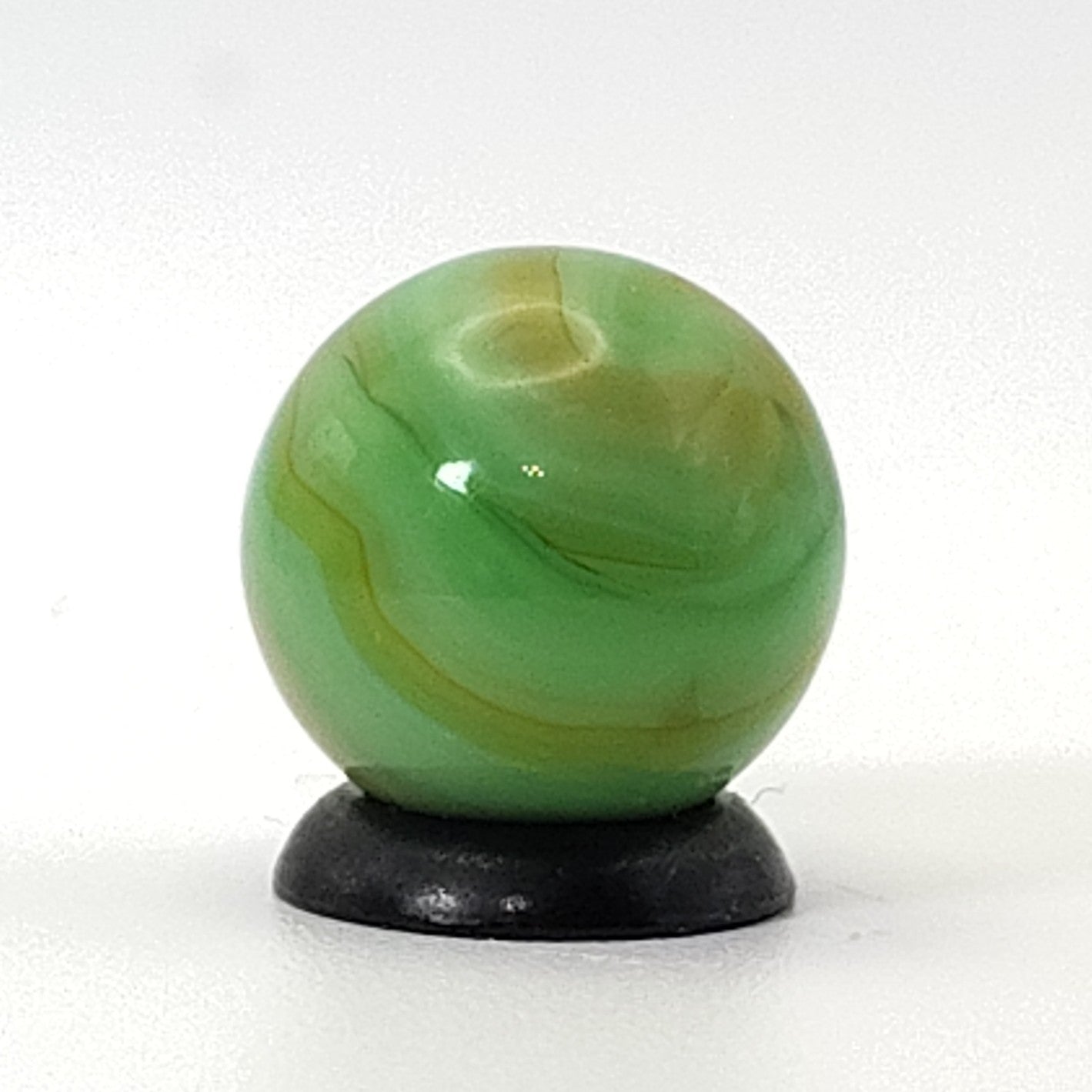 5/8" Swirl Marble UV NM+