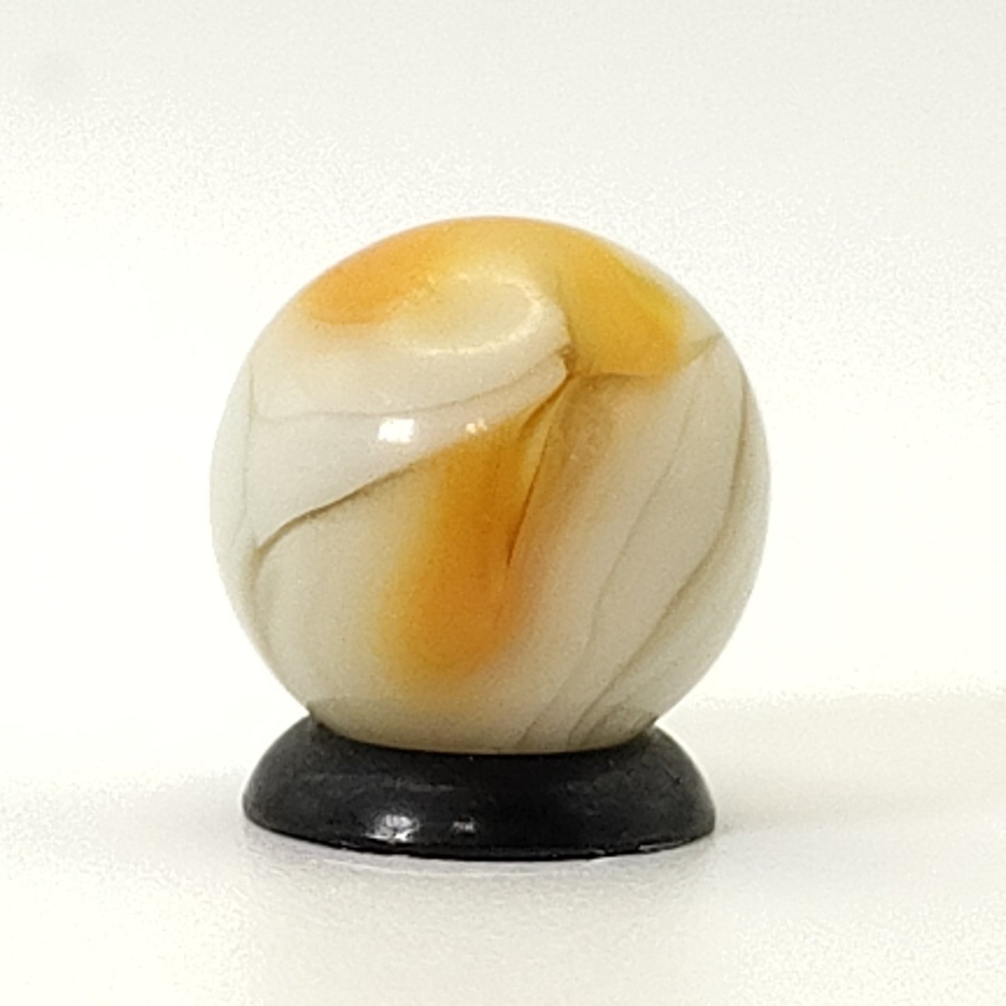 5/8" Transparent Base w/cream & peach ribbons UV NM+