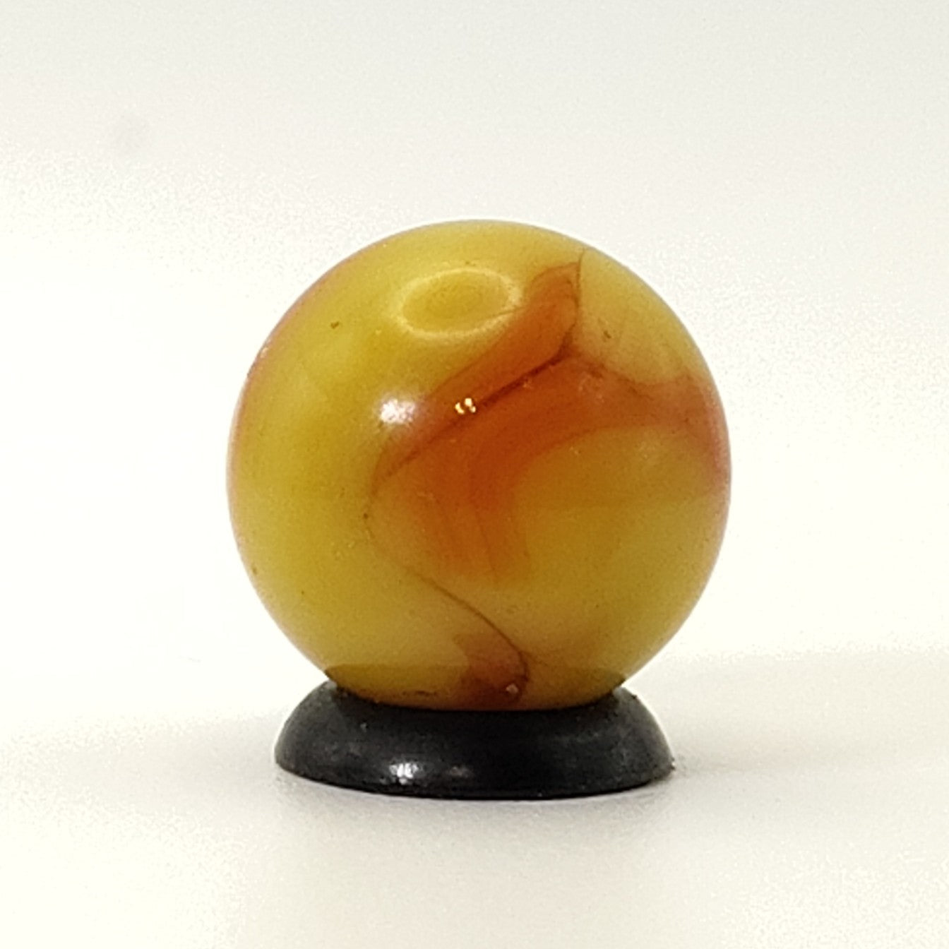 5/8" Swirl Marble Orange & Yellow UV NM