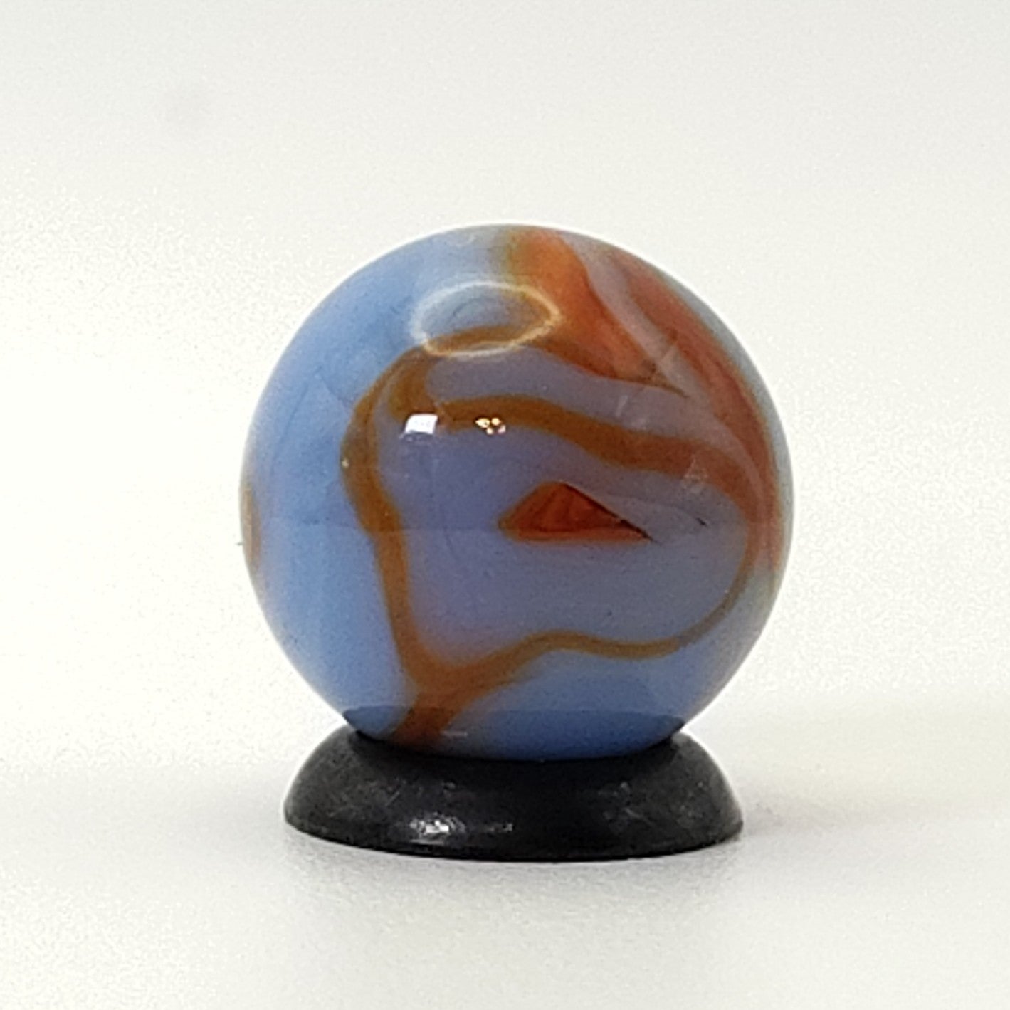 5/8" Swirl Marble Blue & Red UV M-