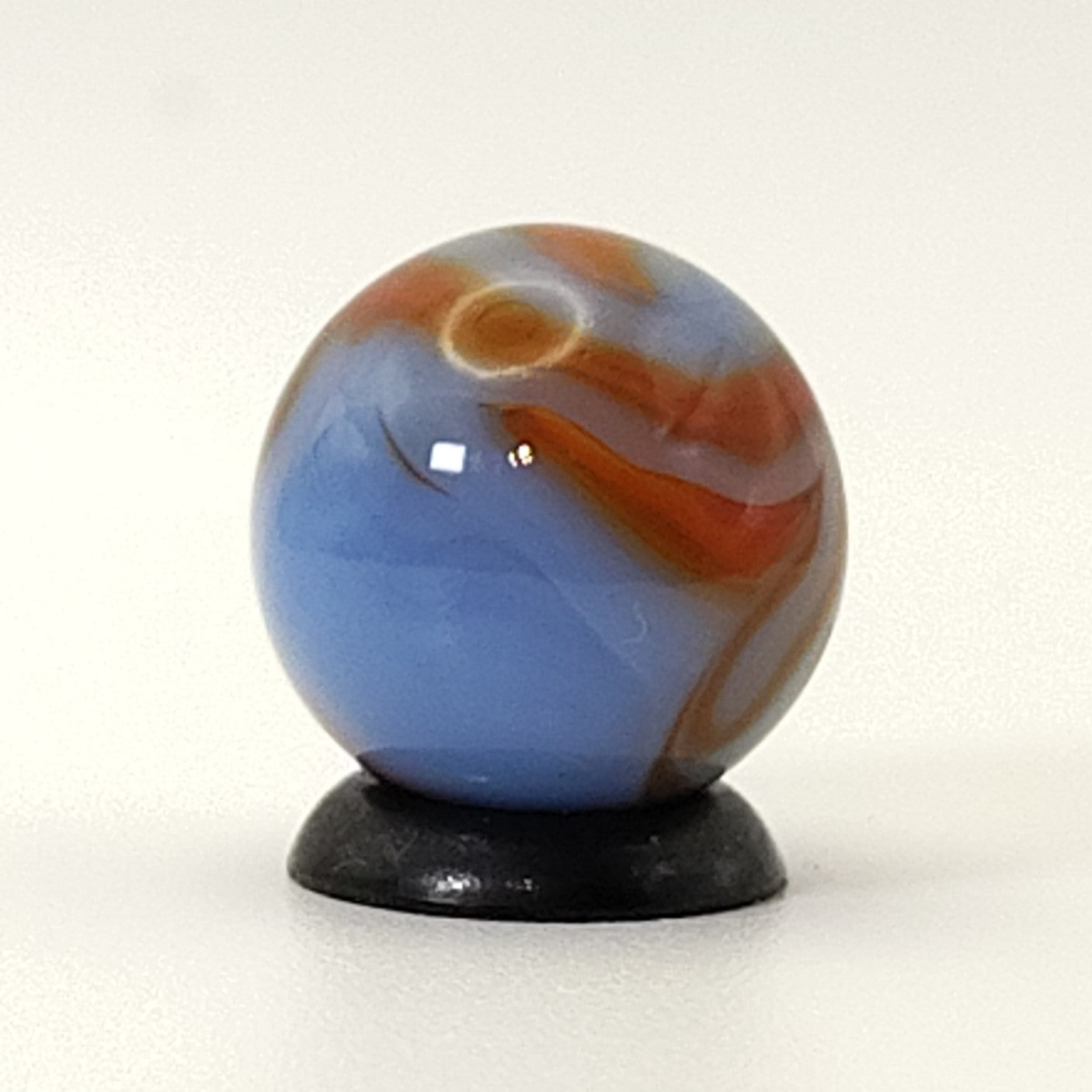 5/8" Swirl Marble Blue & Red UV M-