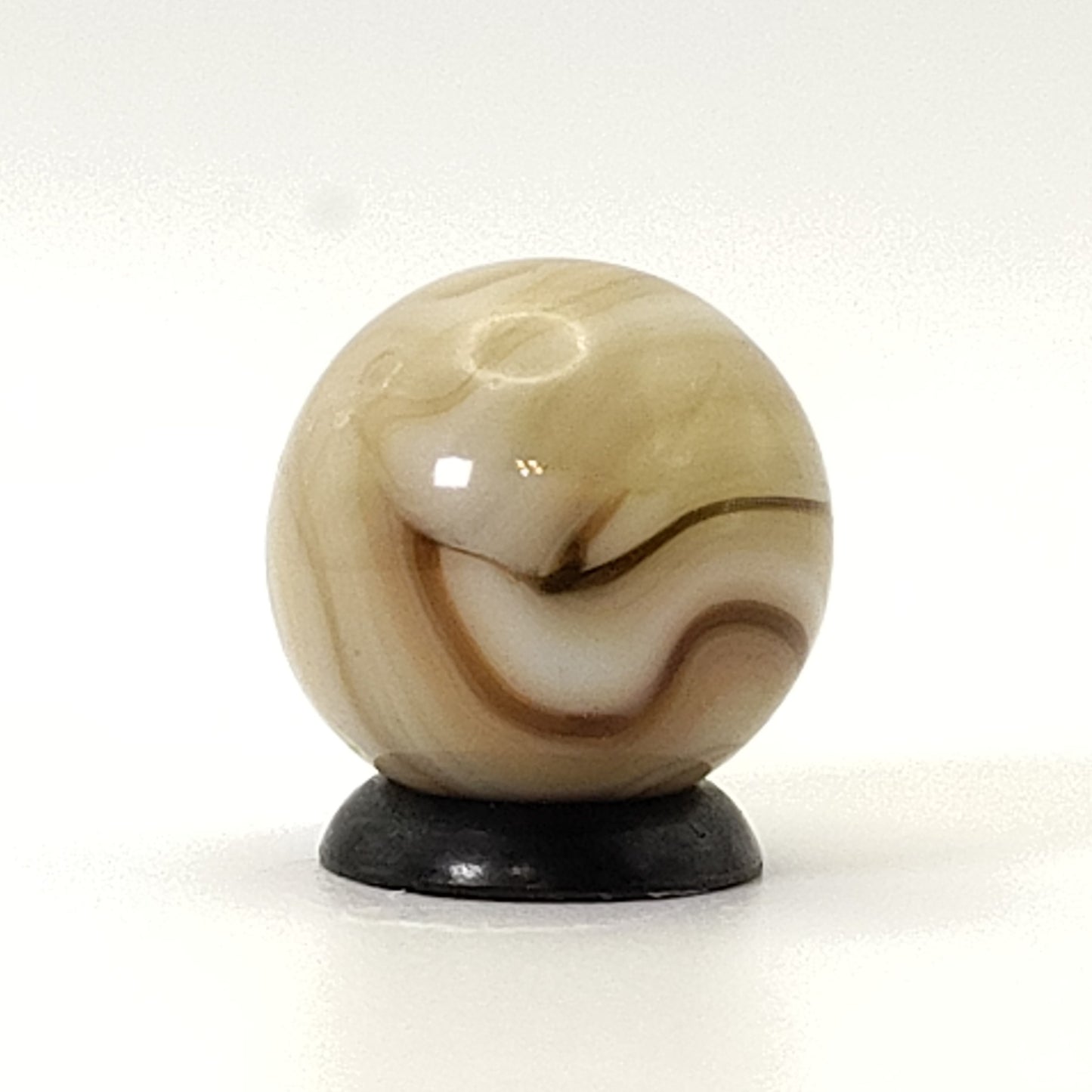 5/8" Swirl Marble Cream Base Tan Brown Manganese Glow NM