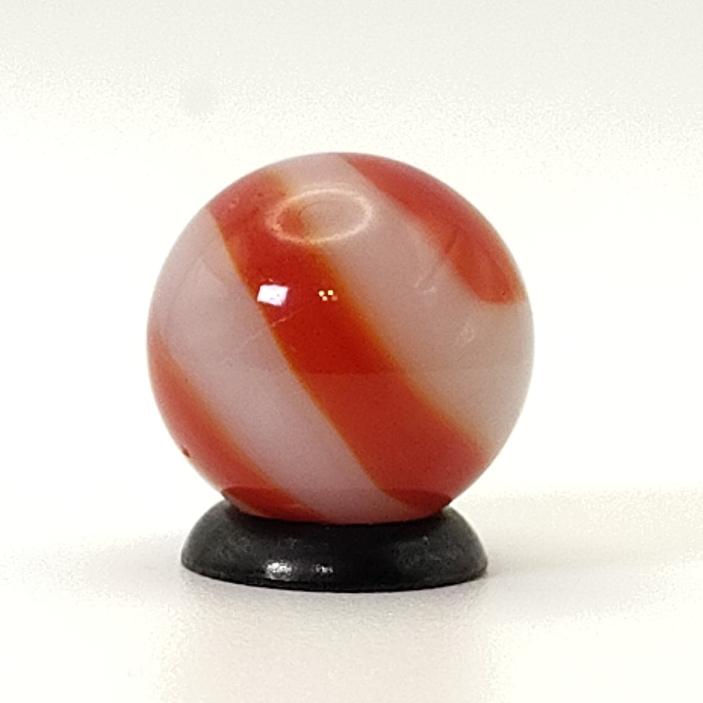 5/8" Akro Agate Corkscrew Marble Red & White URANIUM NM