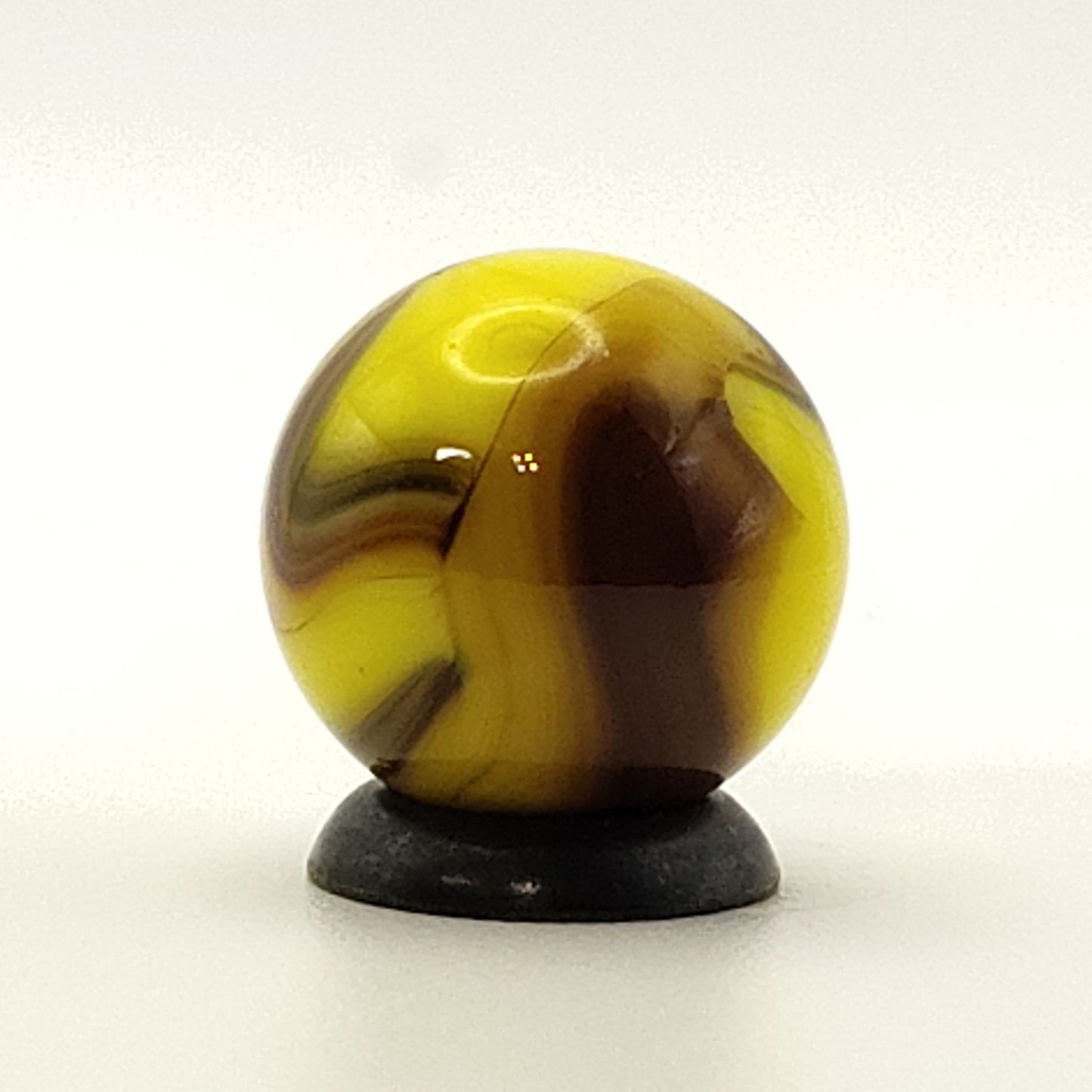 5/8" Bumblebee Marble Akro? Jabo? UV MINT