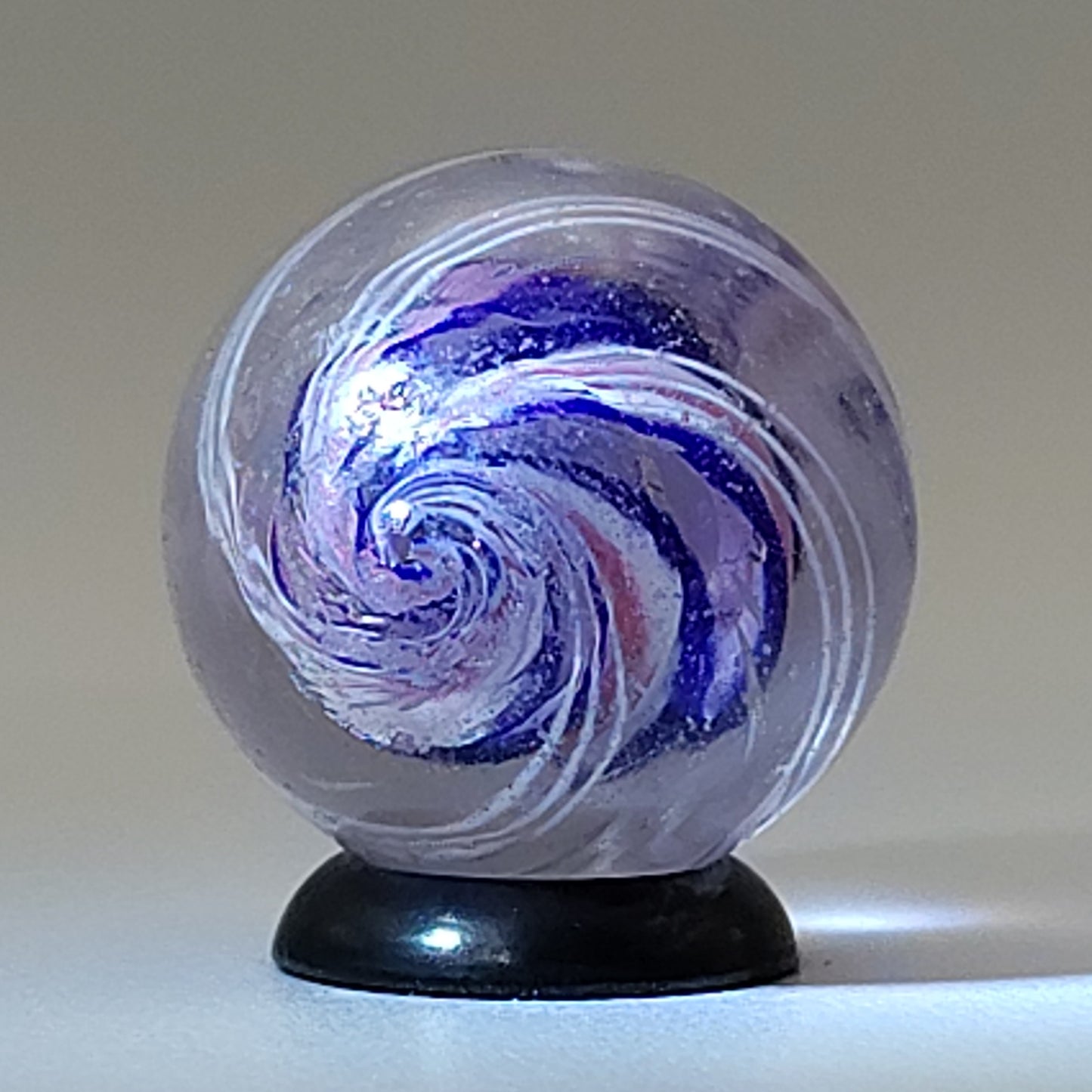 ~3/4" German Handmade Swirl Divided Core Marble NM+