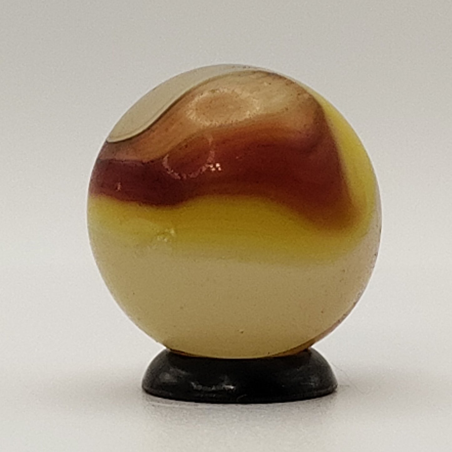 ~3/4" Akro Agate Egg Yolk Oxblood Shooter Marble NM+