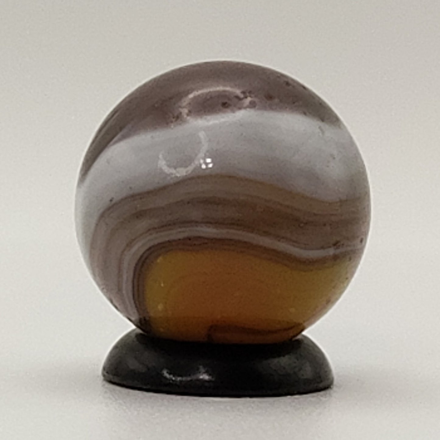 5/8" Vitro Agate Exotic Conqueror Butterscotch & Lavender NM+