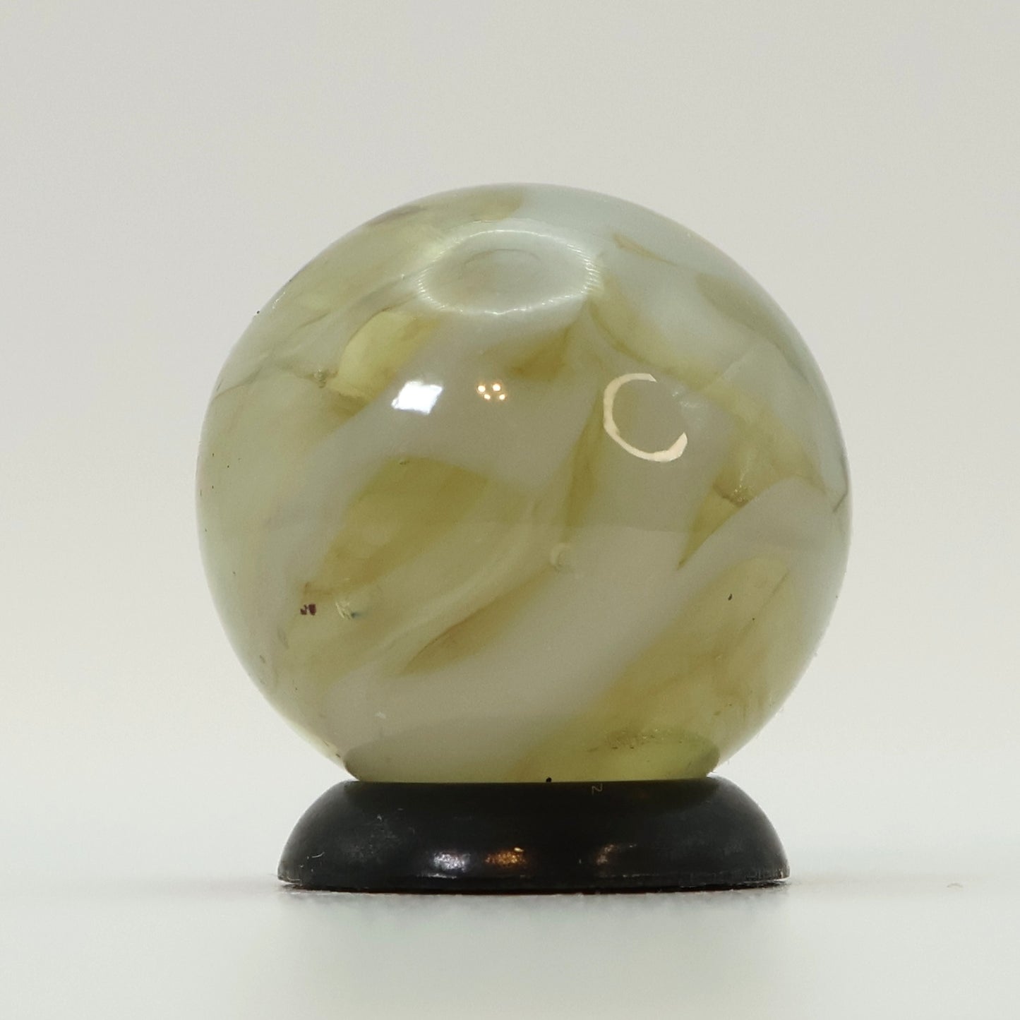 5/8" Swirl Marble Clear Base with White Ribbons big bubbles! NM+