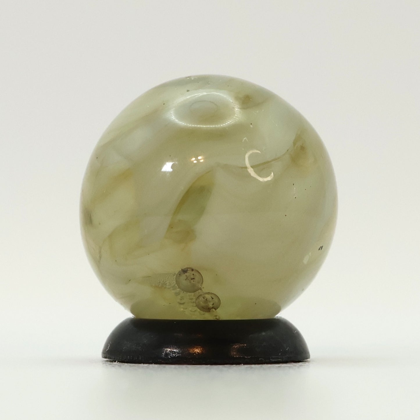 5/8" Swirl Marble Clear Base with White Ribbons big bubbles! NM+