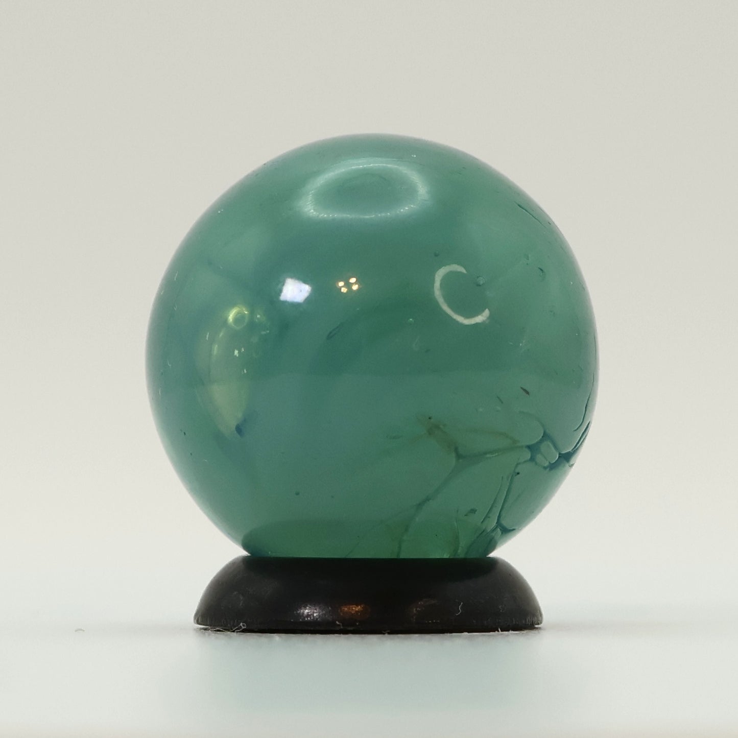 11/16" Wire Pull or Veiligglass Marble BIG Bubble! blue & White M-
